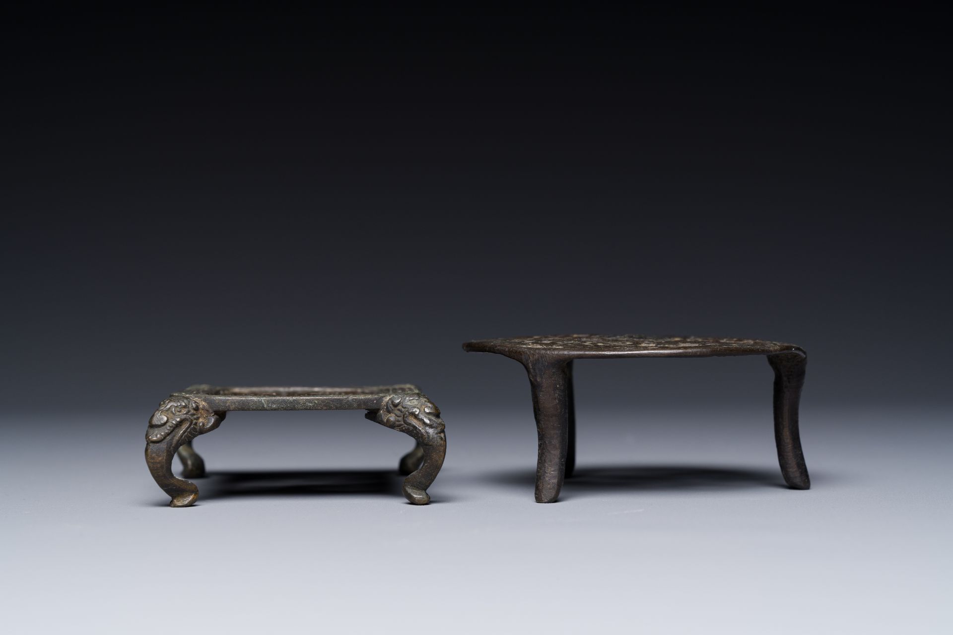 A group of four Chinese bronze scholarâ€™s desk objects, Shi Sou çŸ³åŸ mark, Ming/Qing - Image 6 of 8