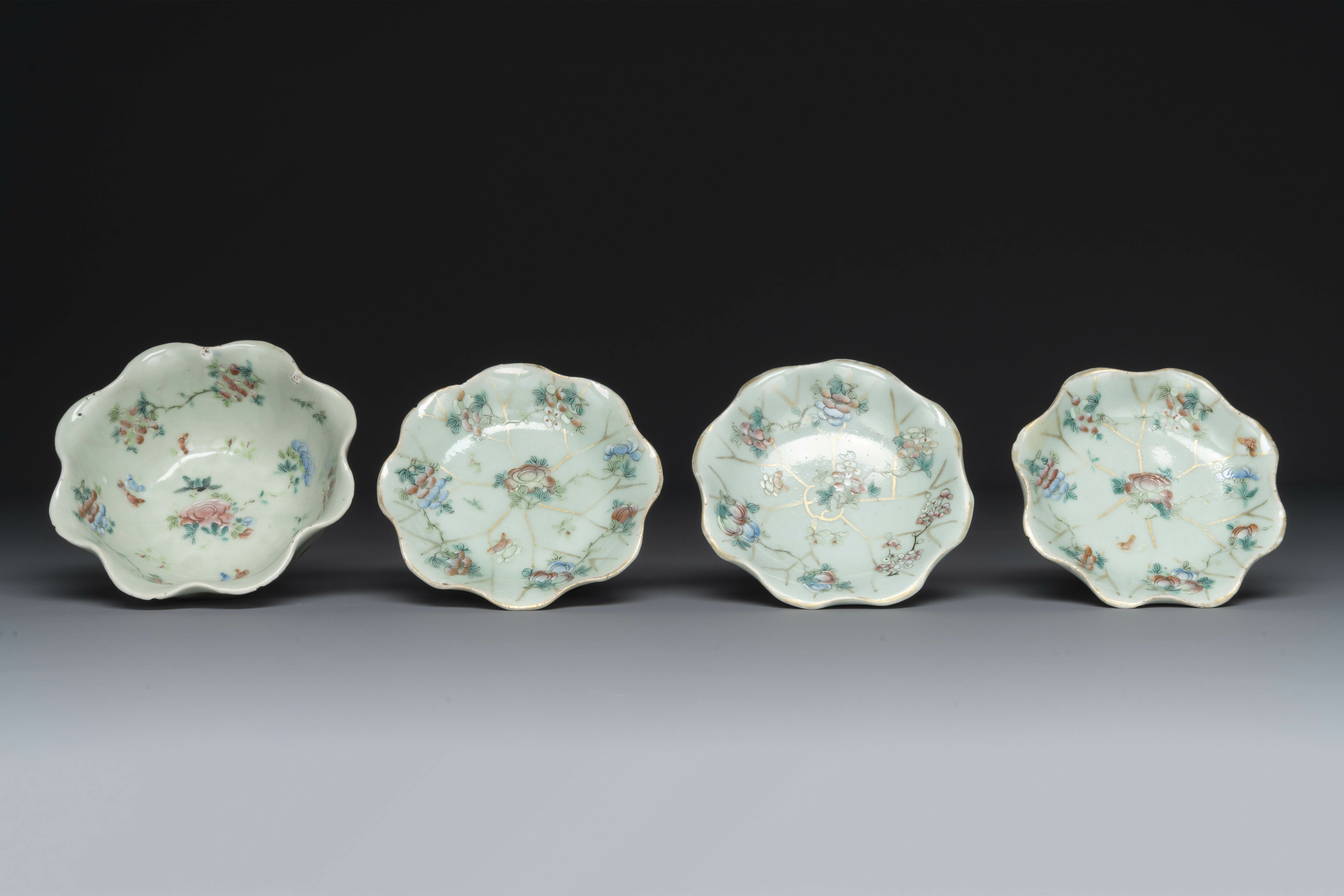 A varied collection of eight pieces of Chinese famille rose porcelain, 18/19th C. - Image 20 of 21