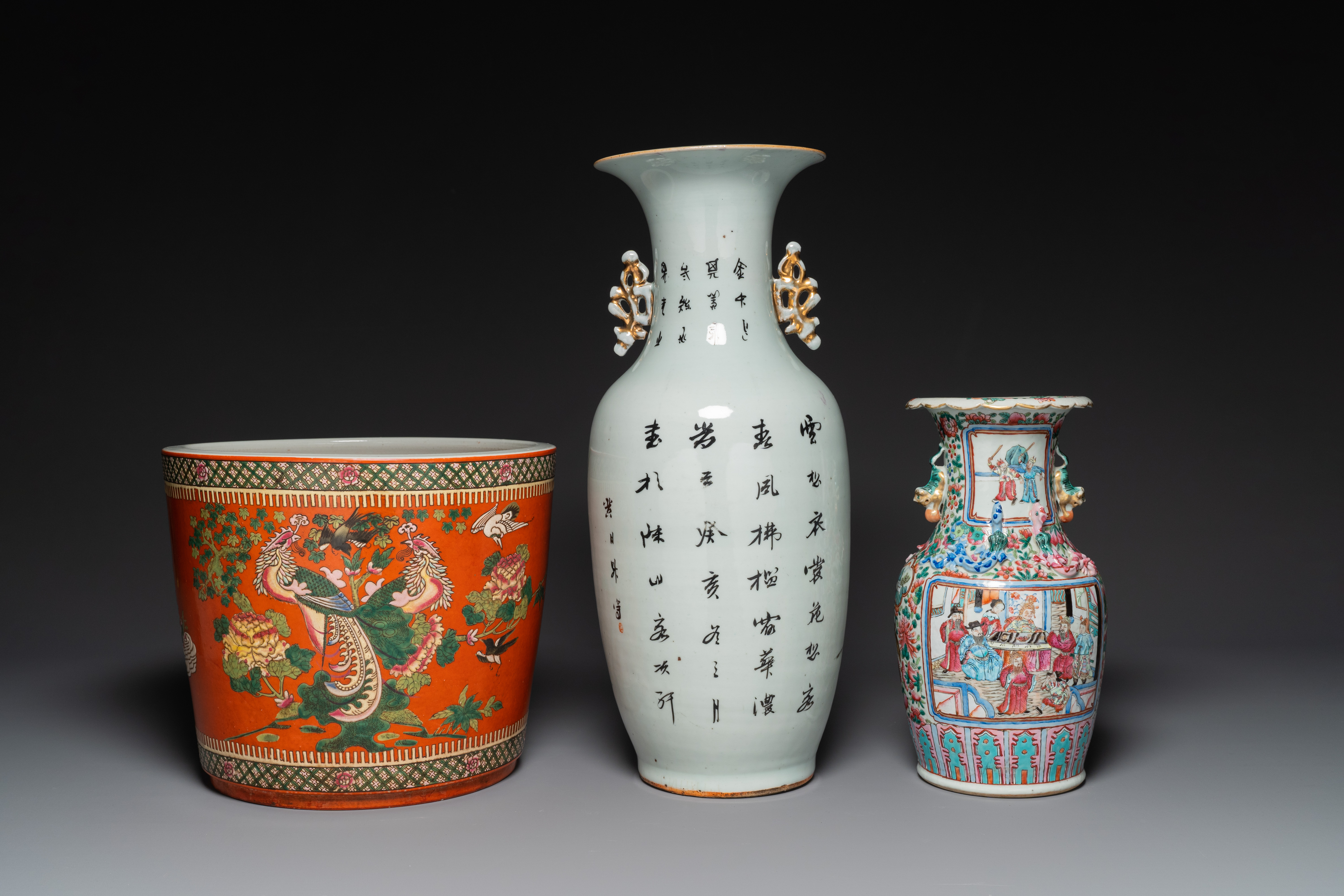 Two Chinese famille rose vases and a jardiniere, 19/20th C. - Image 2 of 3