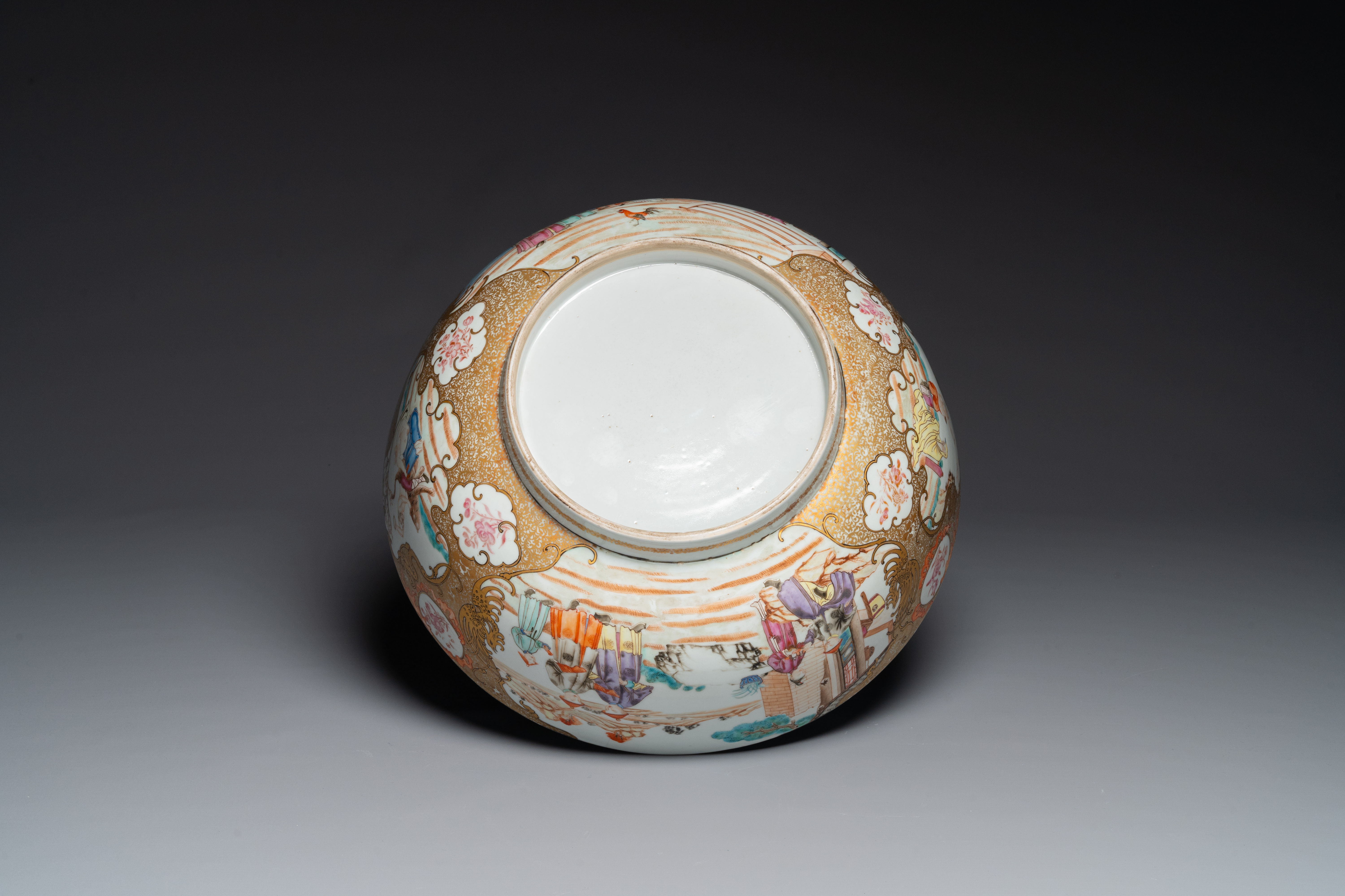 A large fine Chinese Canton famille rose 'Mandarin subject' bowl, Qianlong - Image 6 of 7