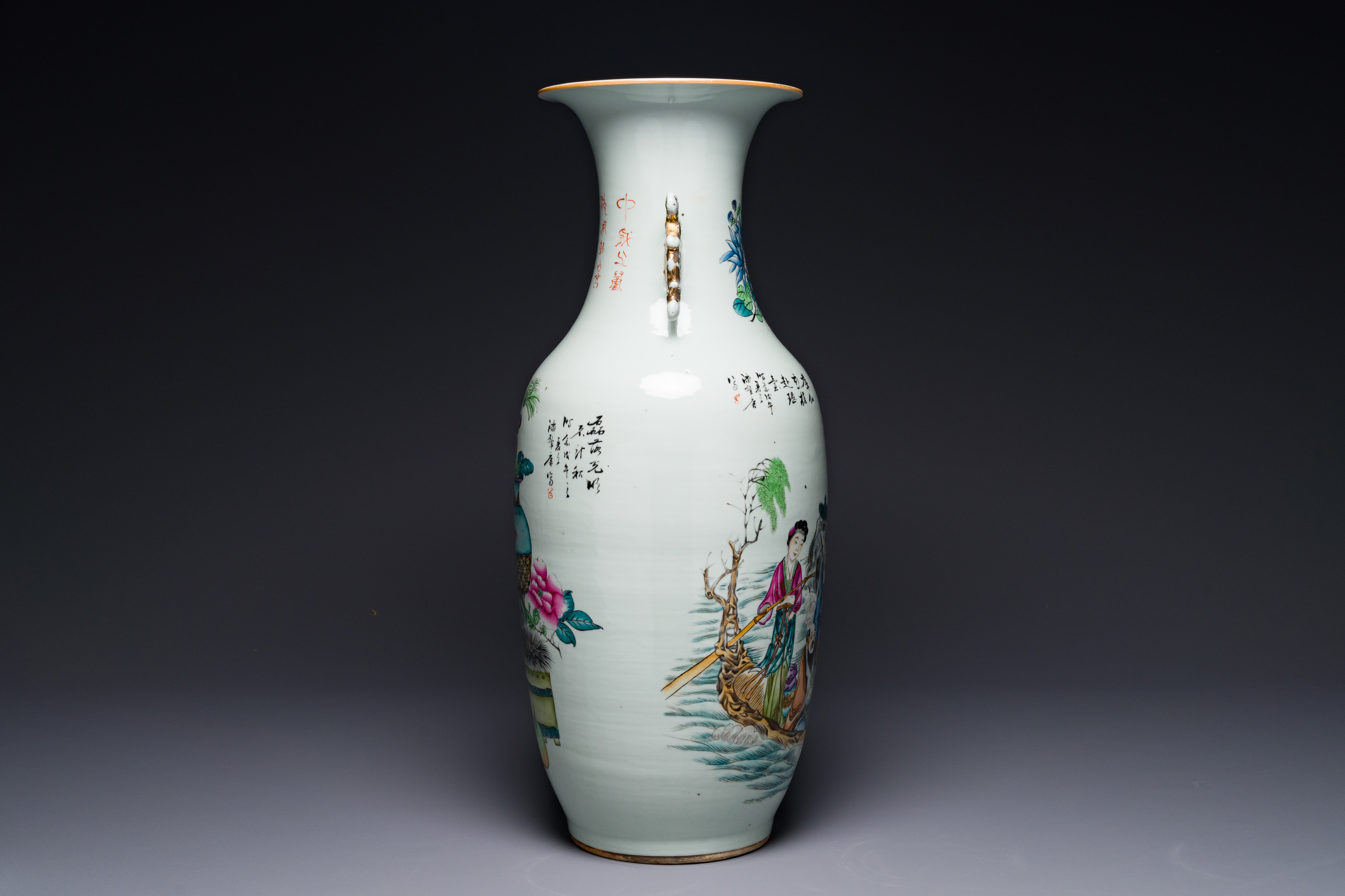 A Chinese famille rose vase, signed Pan Bintang æ½˜è‚‡å”, dated 1918 - Image 4 of 6