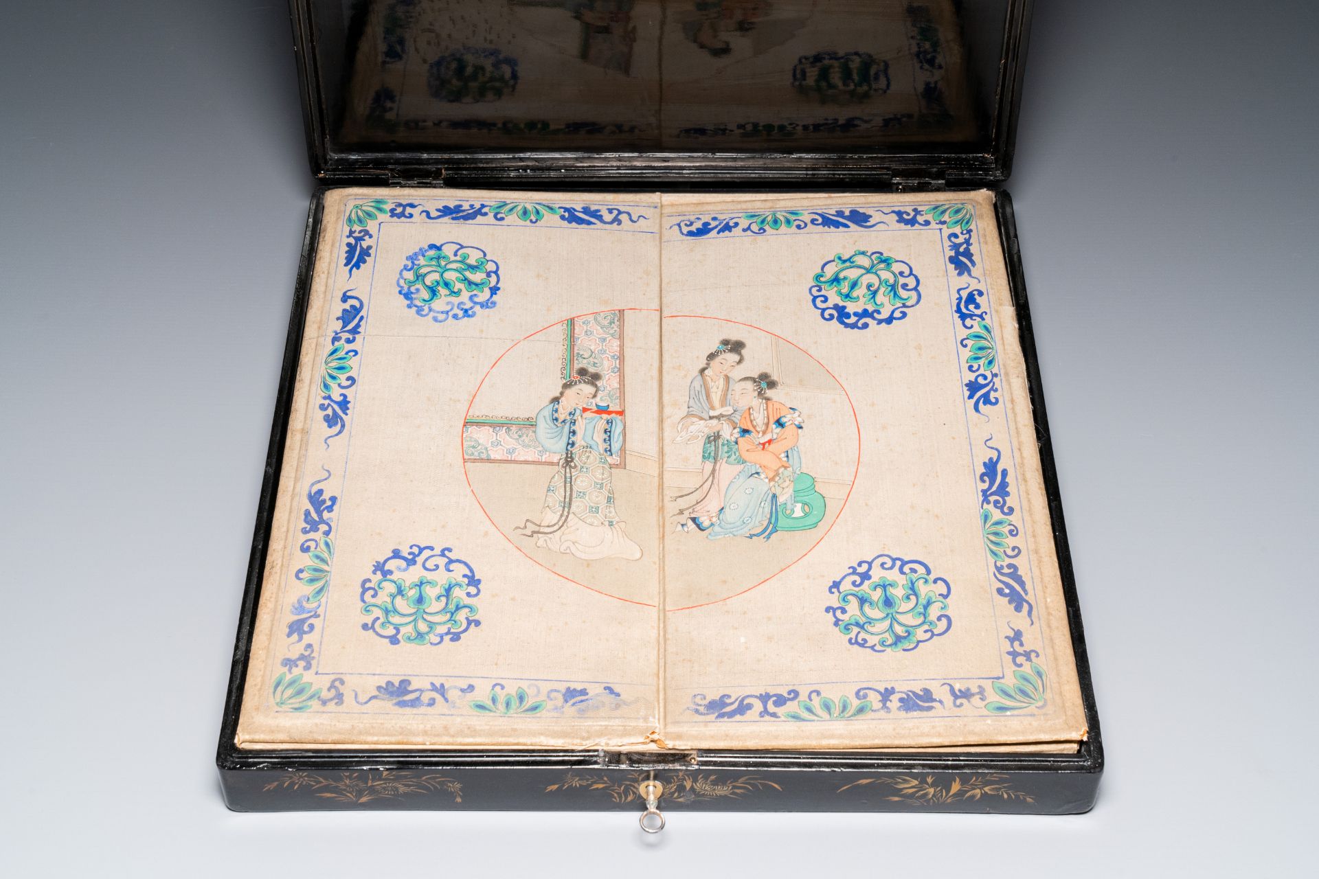 A rare Chinese Canton gilt black lacquer presentation box, 19th C. - Image 3 of 5