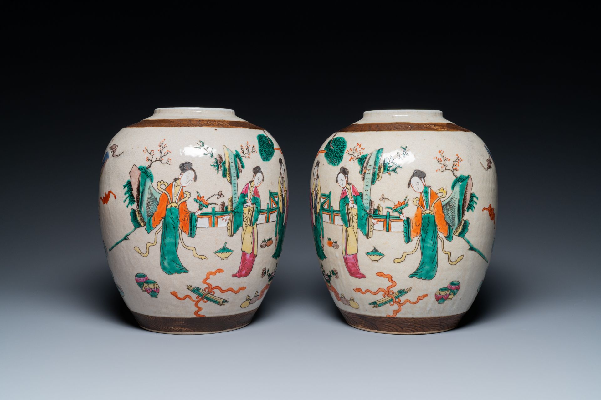 A pair of Chinese Nanking crackle-glazed famille rose jars and a dish, Chenghua mark, 19th C - Image 7 of 9