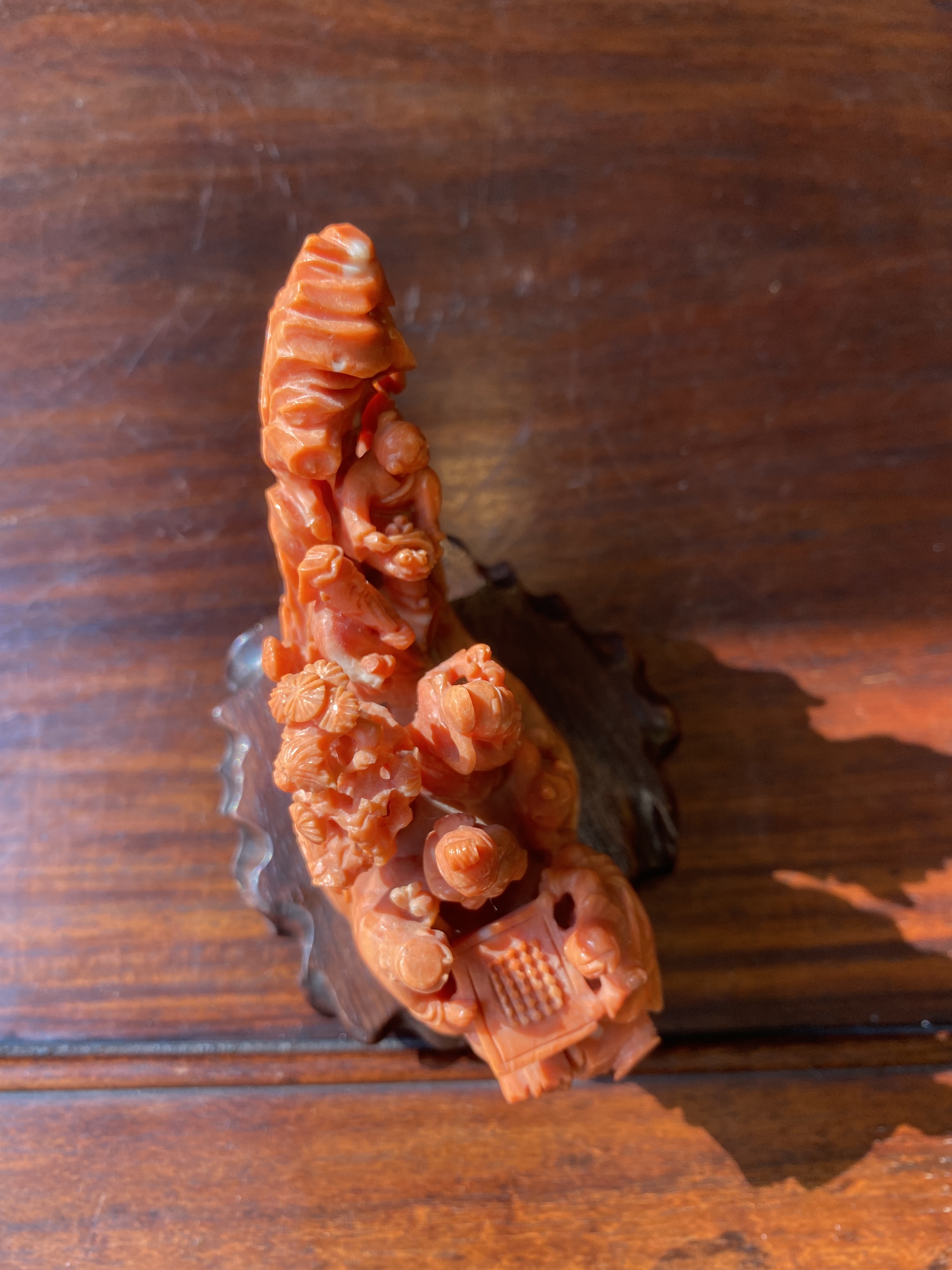 A Chinese red coral 'Eight Immortals' group on wooden stand, 19/20th C. - Image 11 of 14