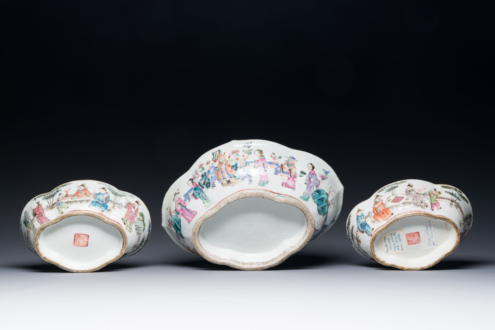 Three lobbed Chinese famille rose bowls, Yongzheng mark, 19th C. - Image 4 of 4