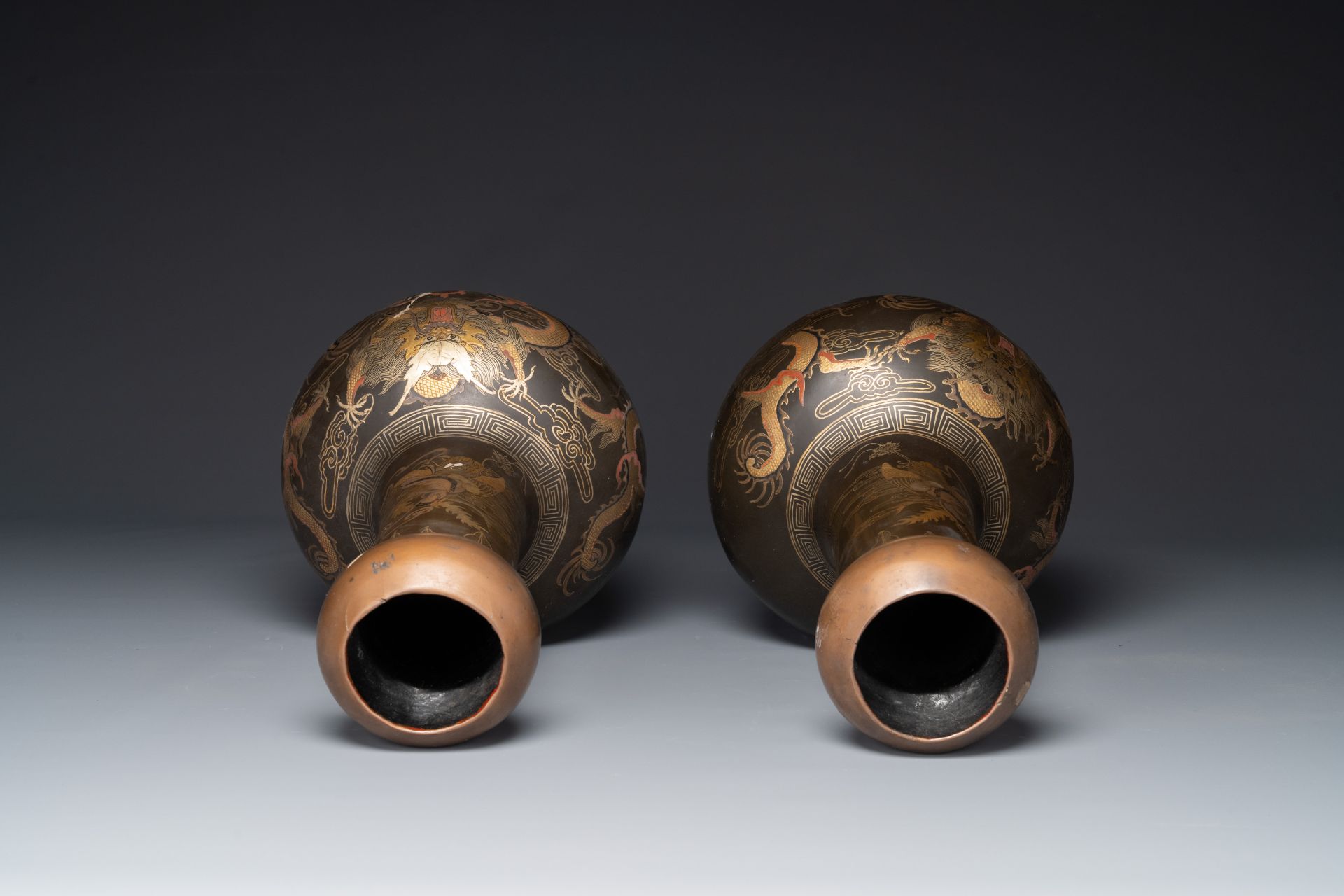 Seven Chinese Foochow or Fuzhou lacquerware vases, various marks, 19/20th C. - Image 10 of 11