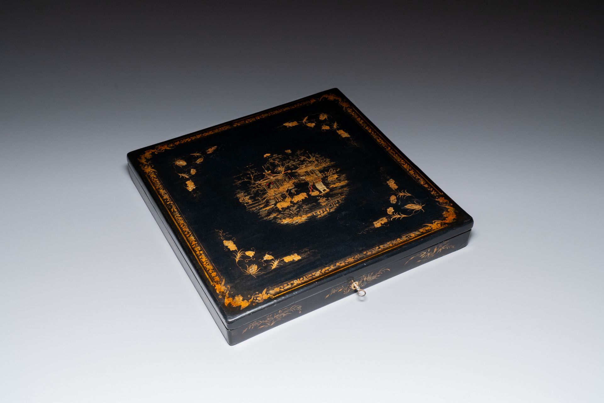 A rare Chinese Canton gilt black lacquer presentation box, 19th C.