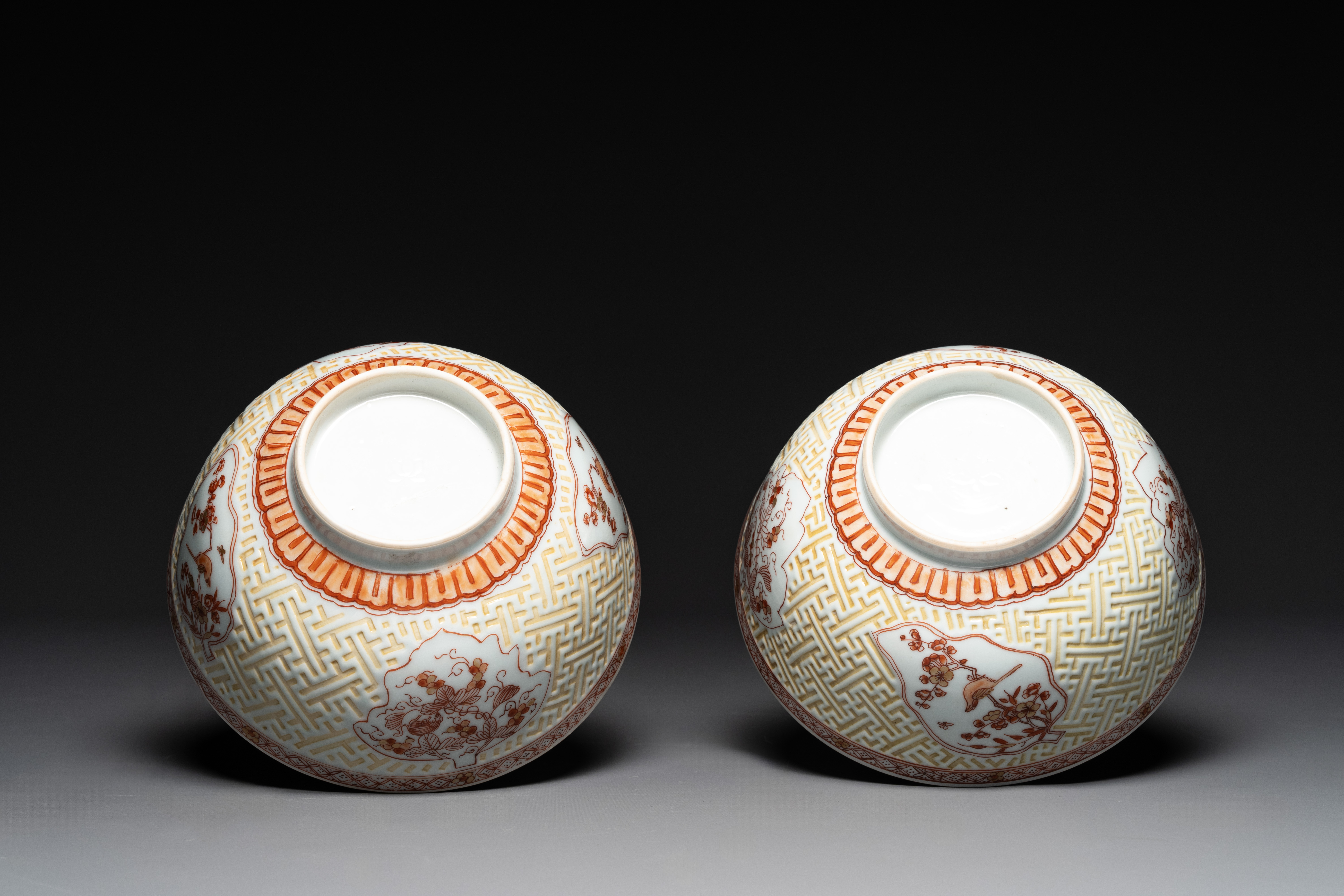 A pair of Chinese iron-red-decorated and gilt bowls with relief design, Kangxi - Image 8 of 8