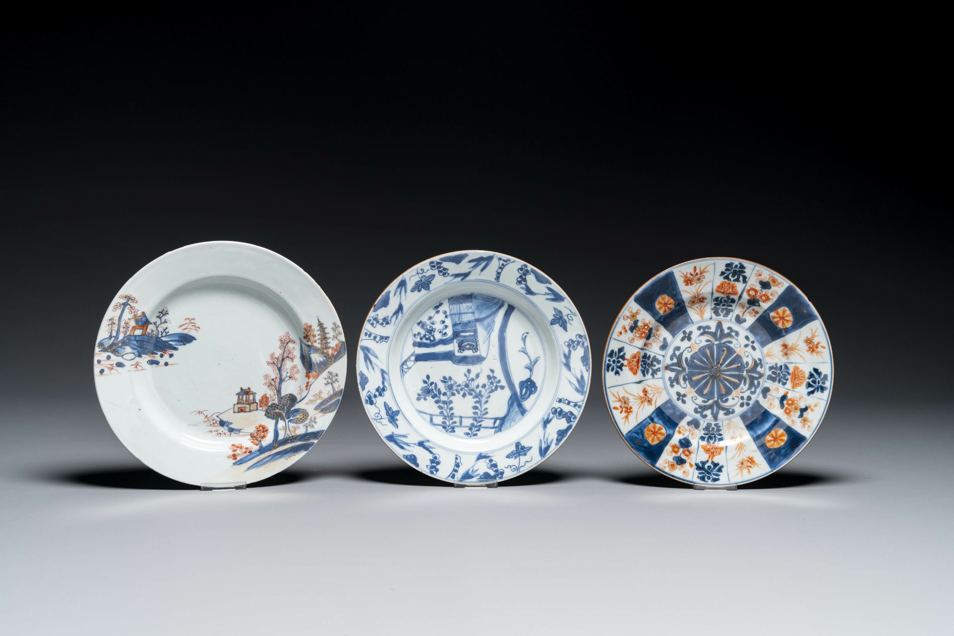 A varied collection of Chinese blue and white, famille rose and Imari-style porcelain, Yongzheng/Qia - Image 2 of 14