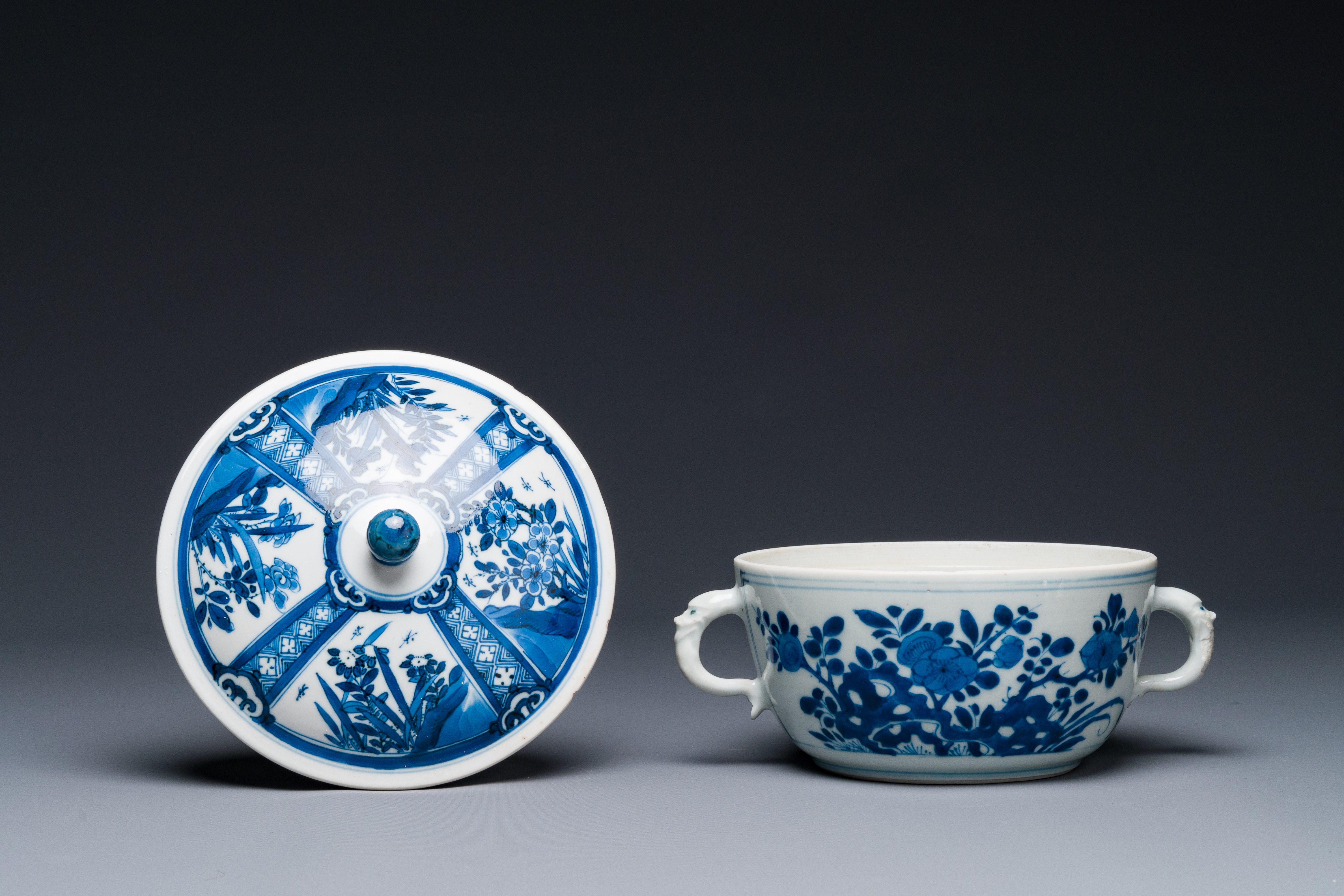 A Chinese blue and white square 'Long Eliza' flask and a covered bowl, Kangxi - Image 9 of 10