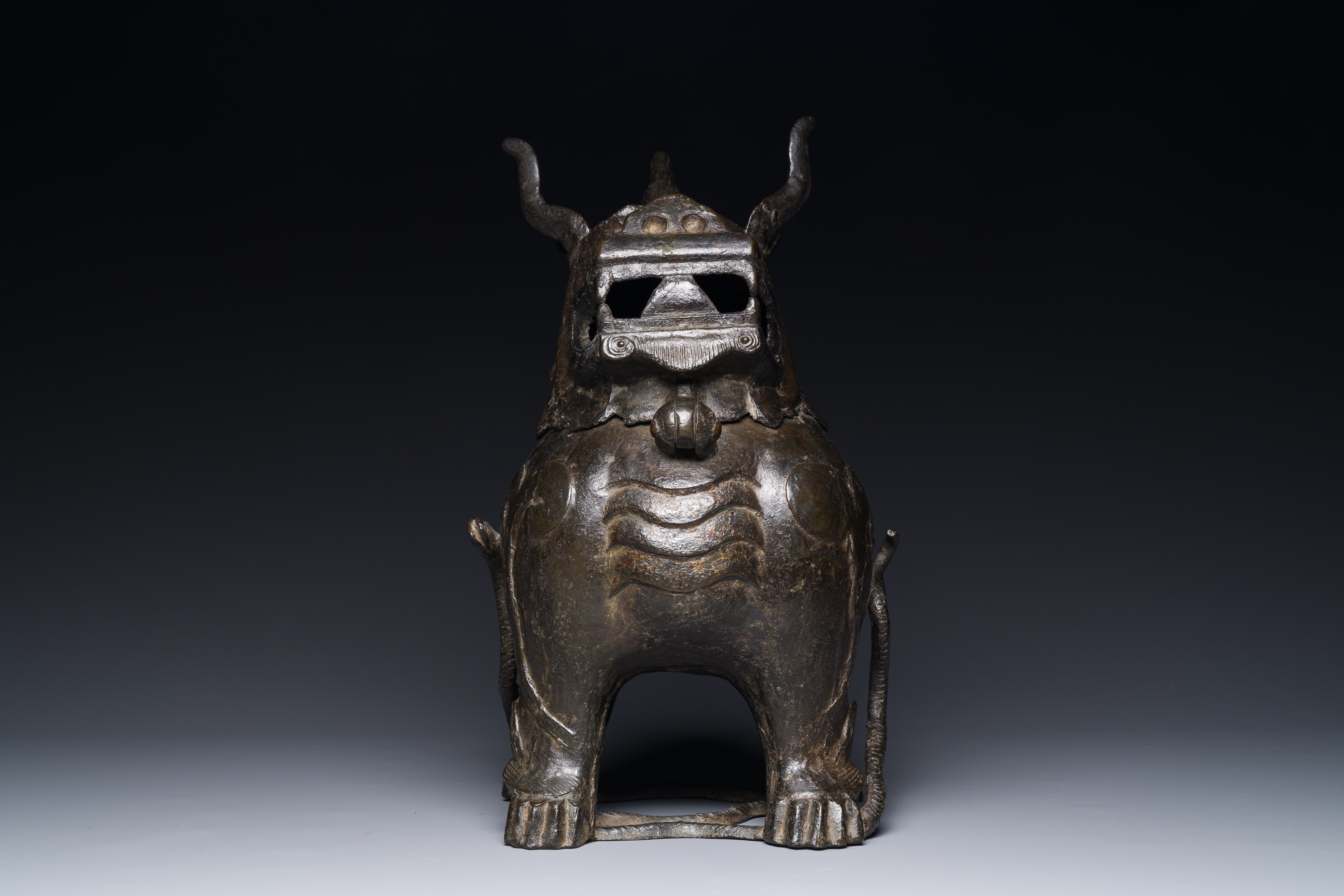 A large Chinese bronze censer and cover in the shape of a, Ming - Image 2 of 7