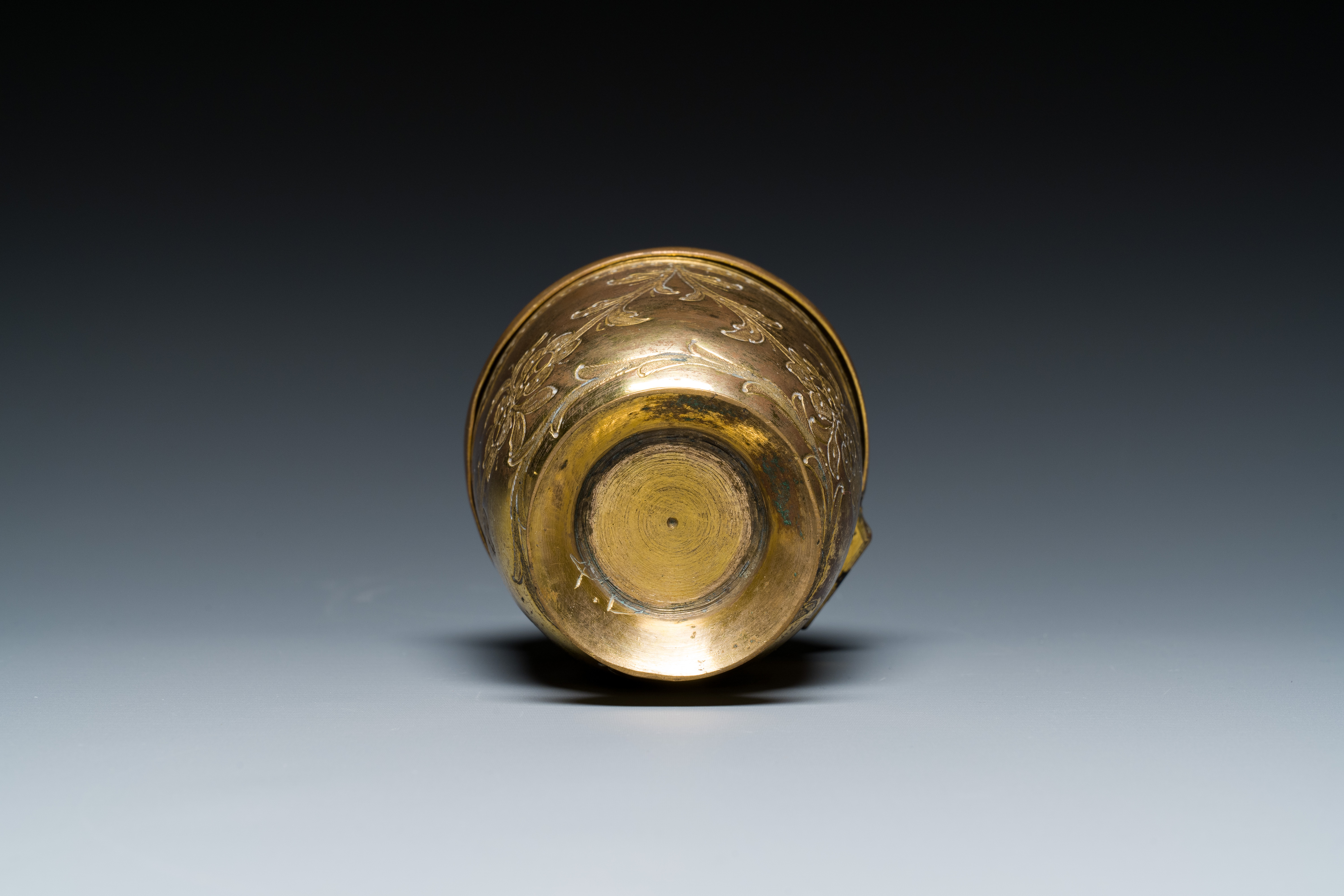 A gilt copper bowl and cover, 'tombak', Turkey, 18th C. - Image 6 of 9