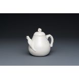 A Chinese white-glazed teapot, inscribed Yi Gong é€¸å…¬, 18/19th C.