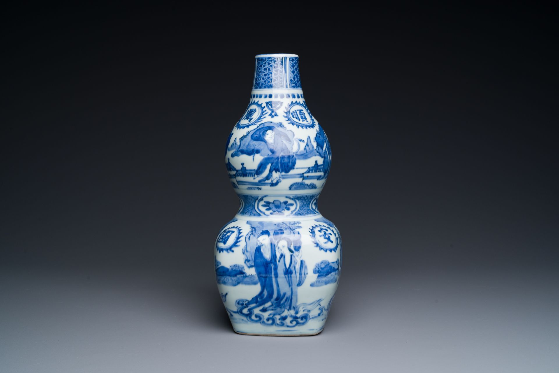 A rare Chinese blue and white double gourd vase with Guo Tai Min An åœ‹æ³°æ°‘å®‰ design, Jiajing/Wan - Bild 3 aus 6