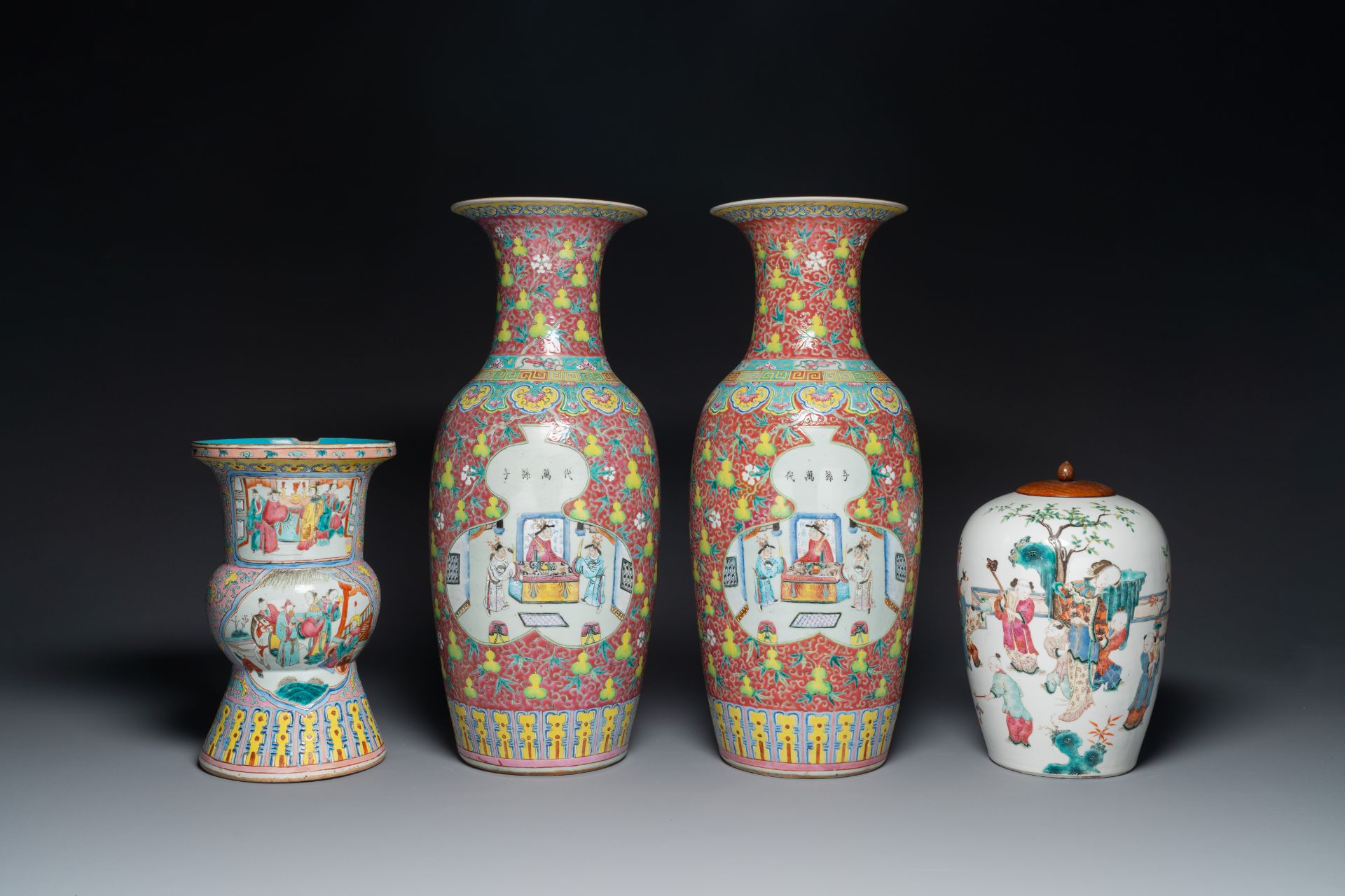 A pair of Chinese famille rose vases, a spittoon and a jar with cover, 19th C.