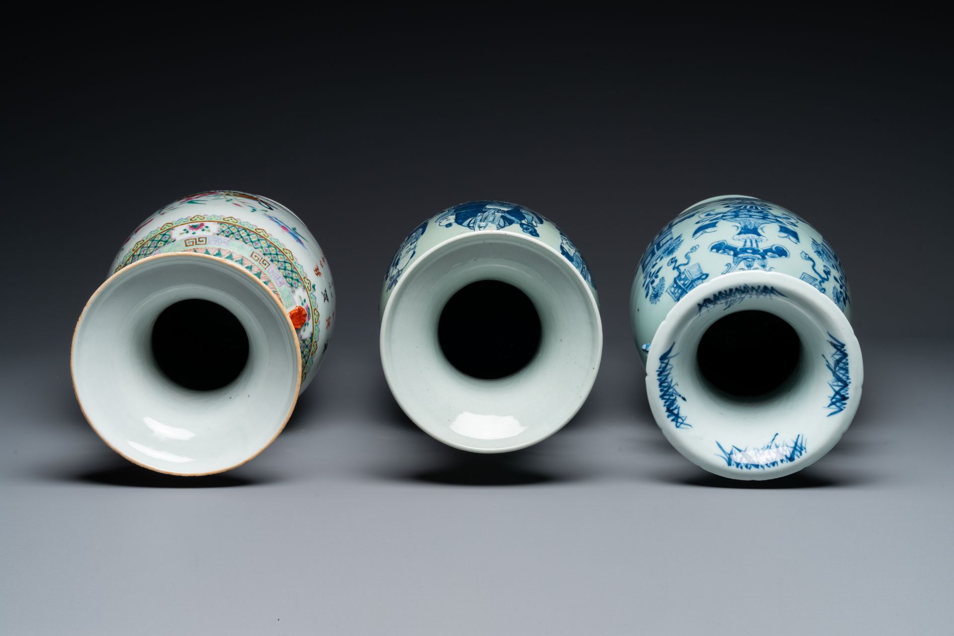 A Chinese famille rose vase and two celadon-ground blue and white vases, 19th C. - Image 3 of 4