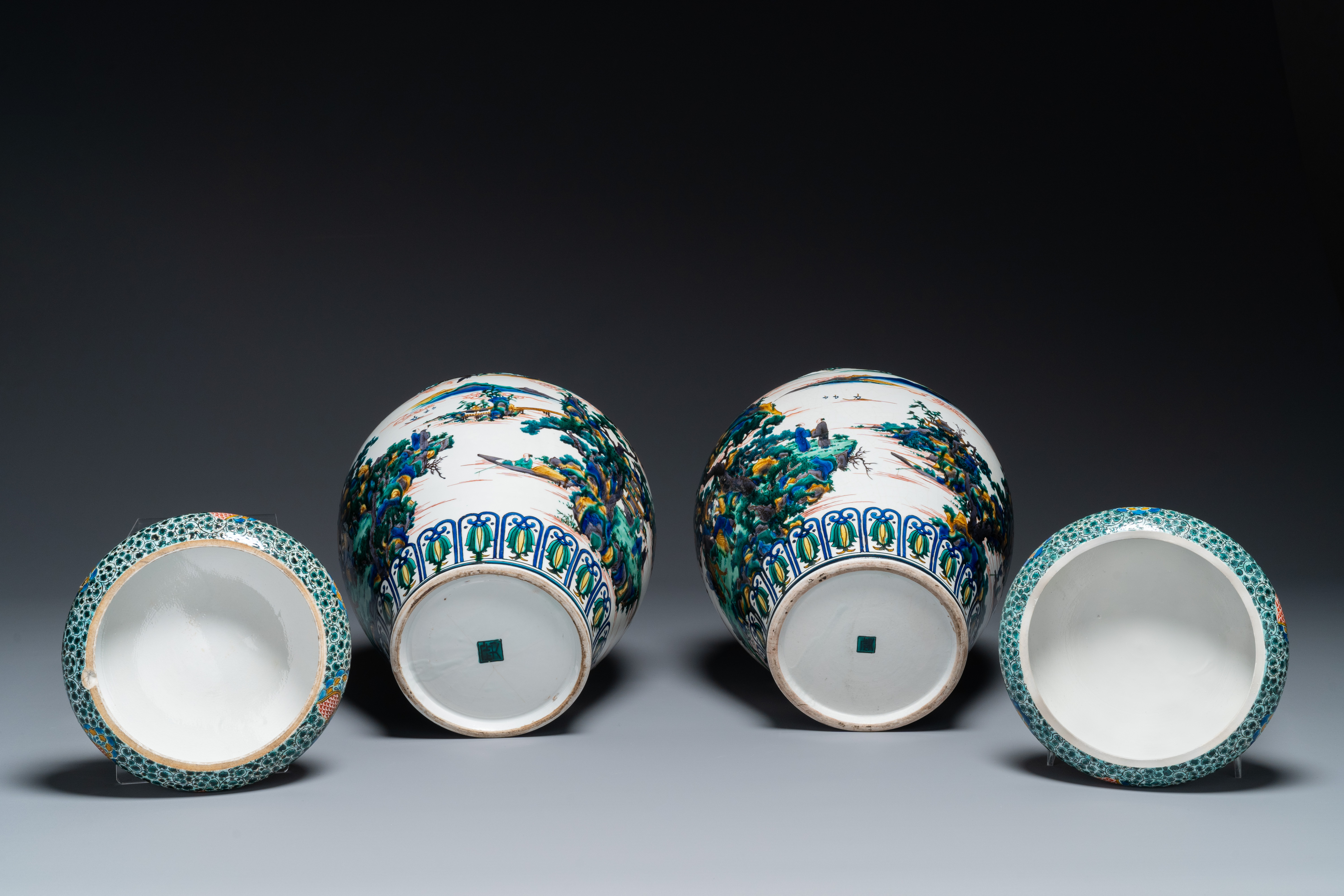 A pair of Japanese Kutani covered vases with landscape design, Meiji, 19th C. - Image 6 of 6