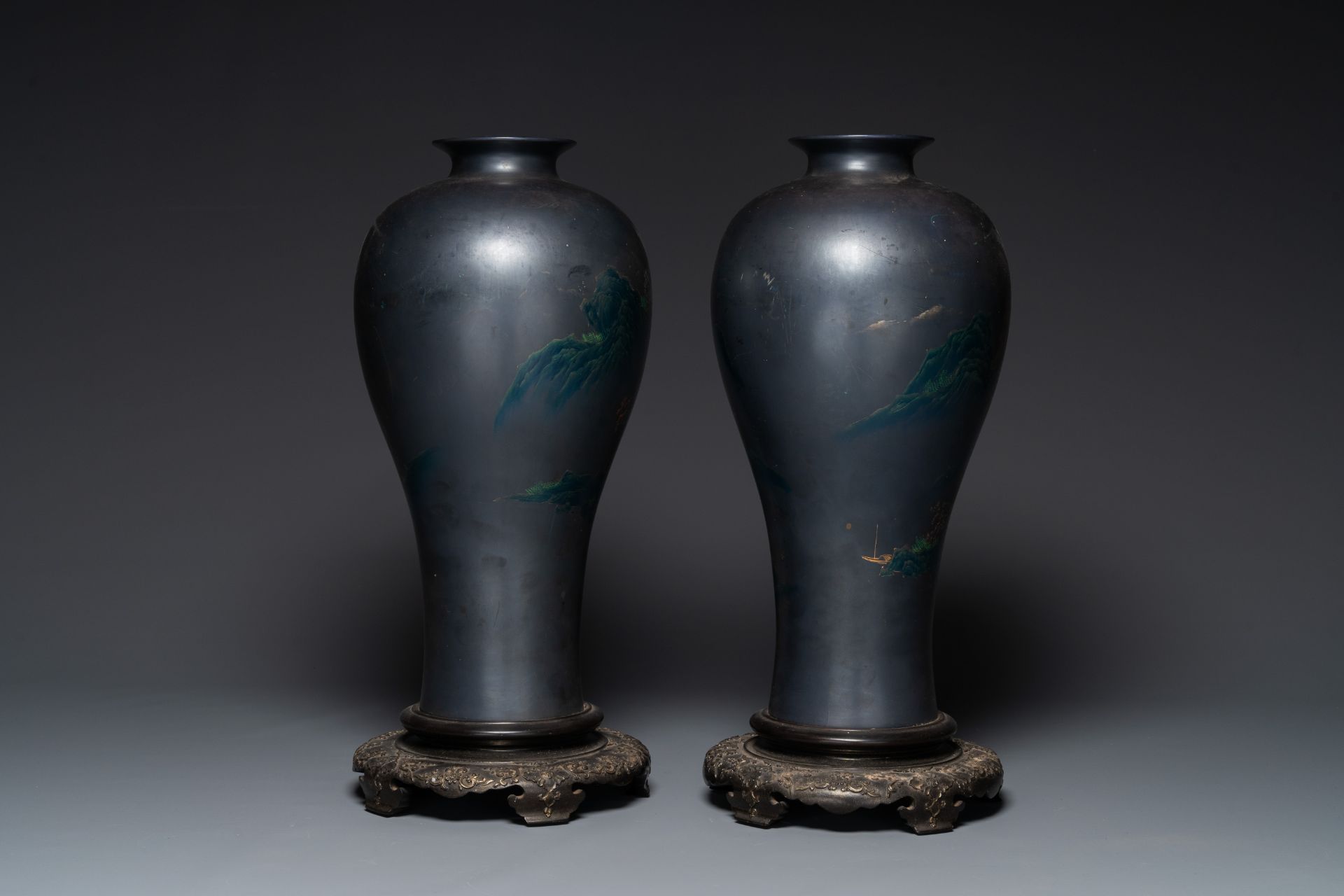 Seven Chinese Foochow or Fuzhou lacquerware vases, various marks, 19/20th C. - Bild 3 aus 11