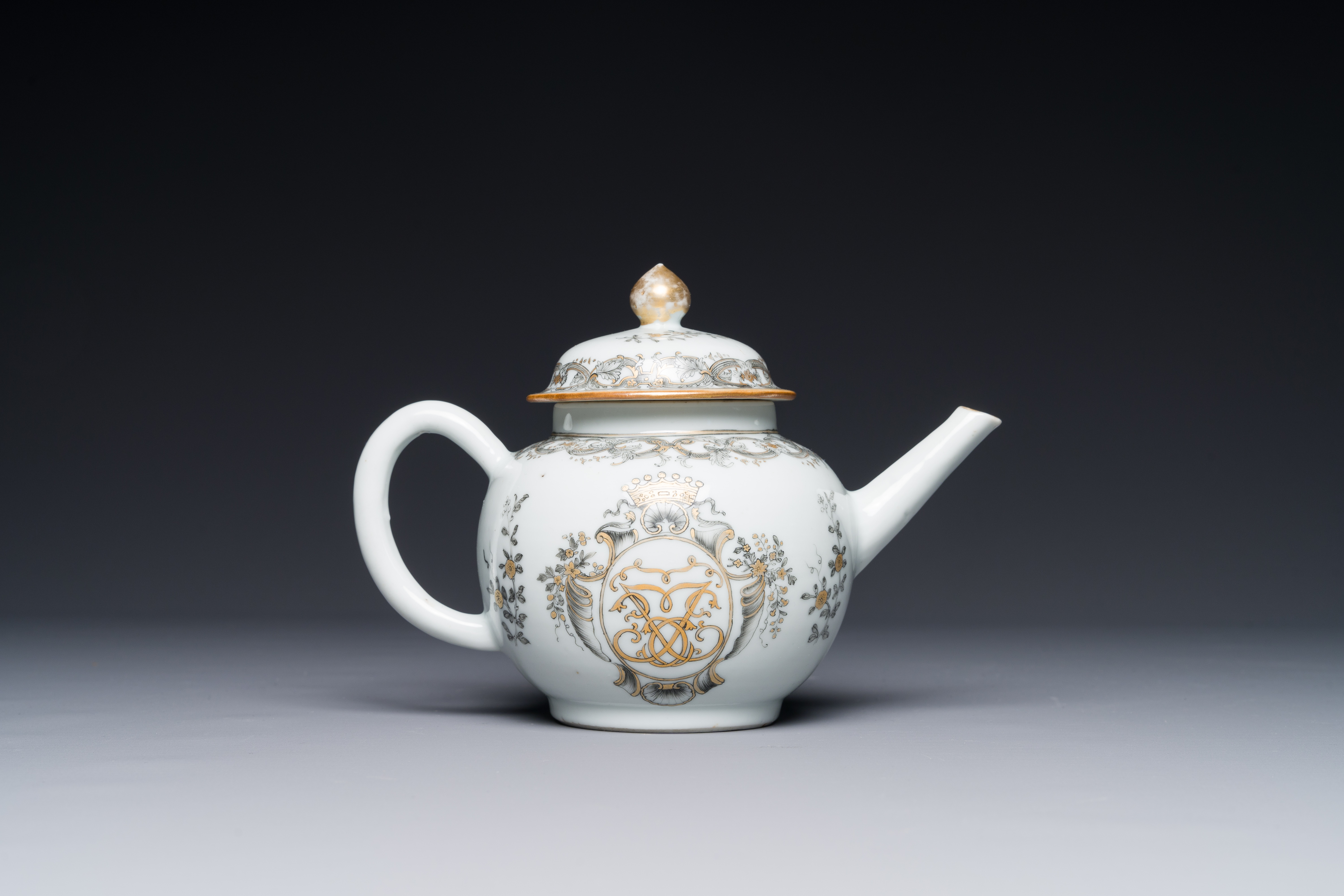 A Chinese monogrammed grisaille and gilt export porcelain teapot, Qianlong - Image 2 of 3