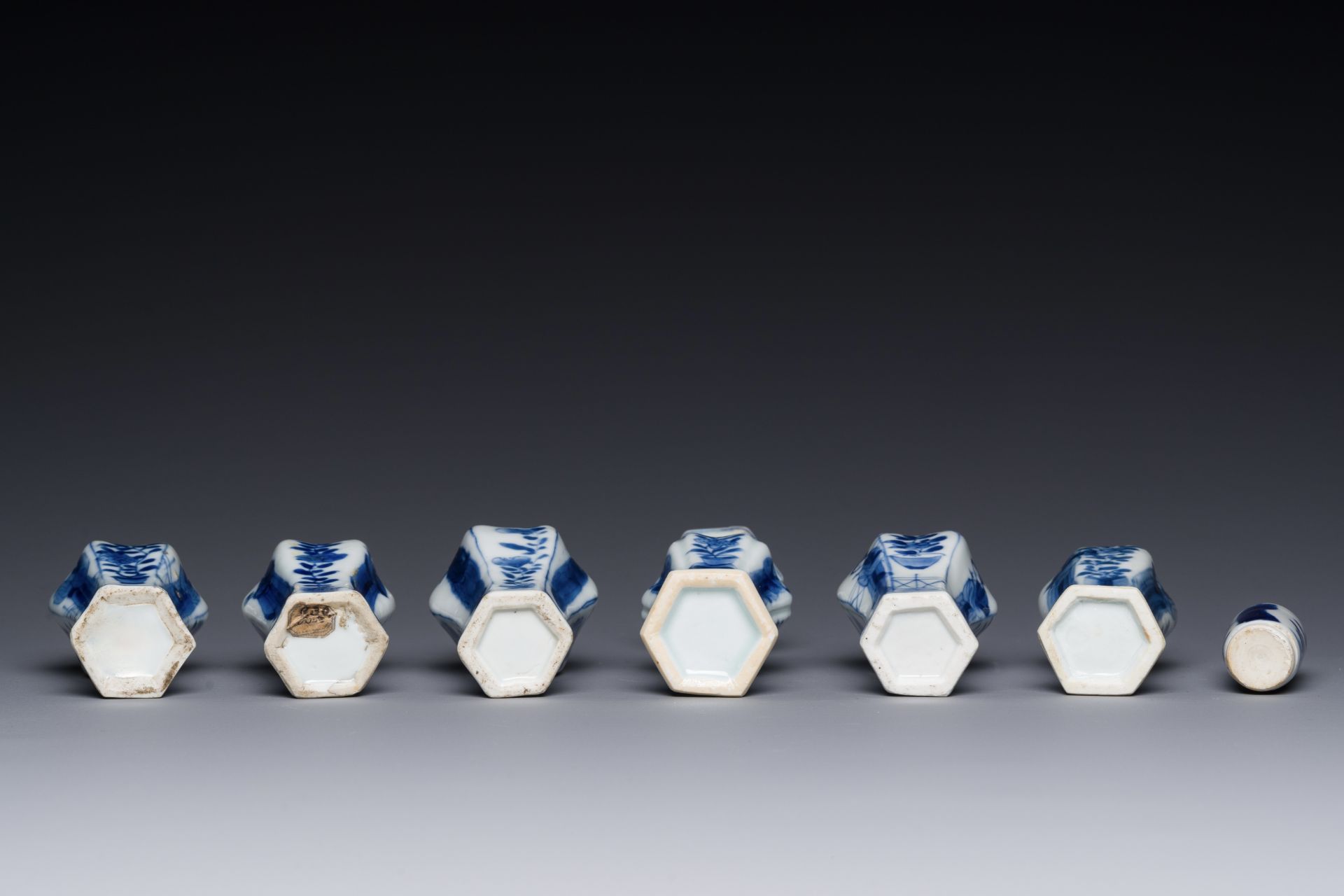 Seven Chinese blue and white 'Long Eliza' miniature vases, Kangxi - Image 5 of 5