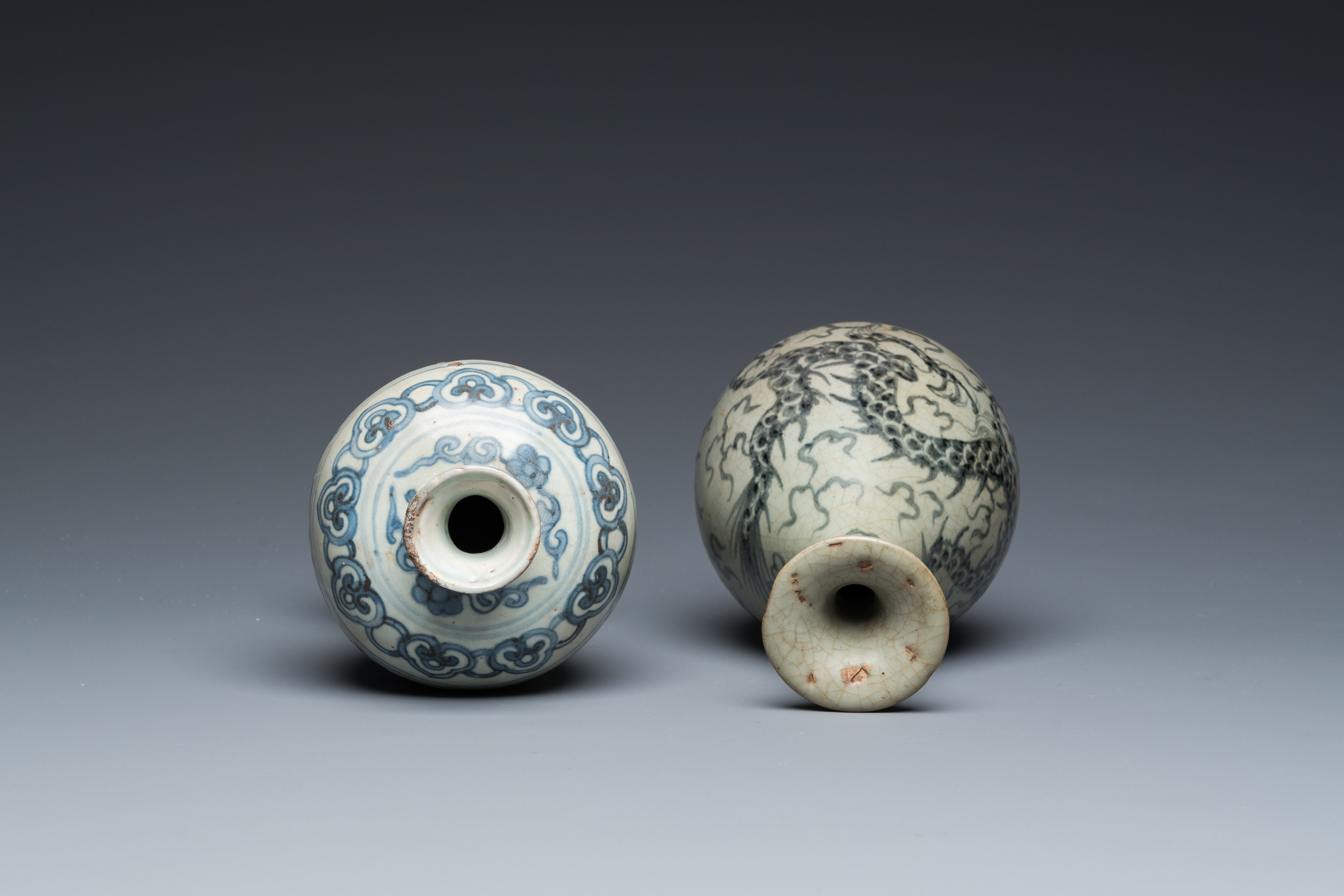 A Chinese blue and white 'meiping' vase and a 'yuhuchunping' vase, Ming or later - Image 5 of 6