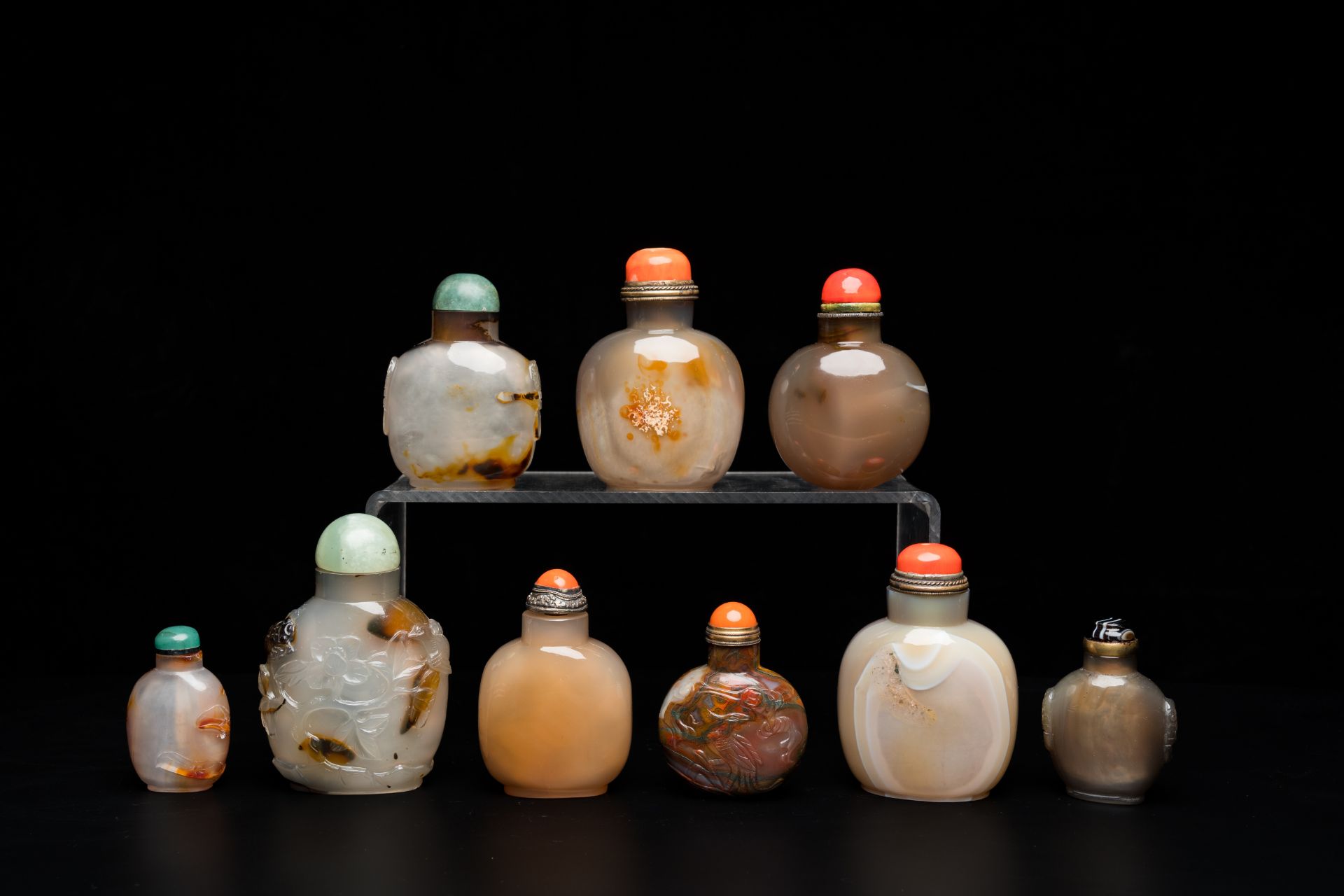 Nine Chinese agate snuff bottles, 19/20th C. - Image 2 of 9