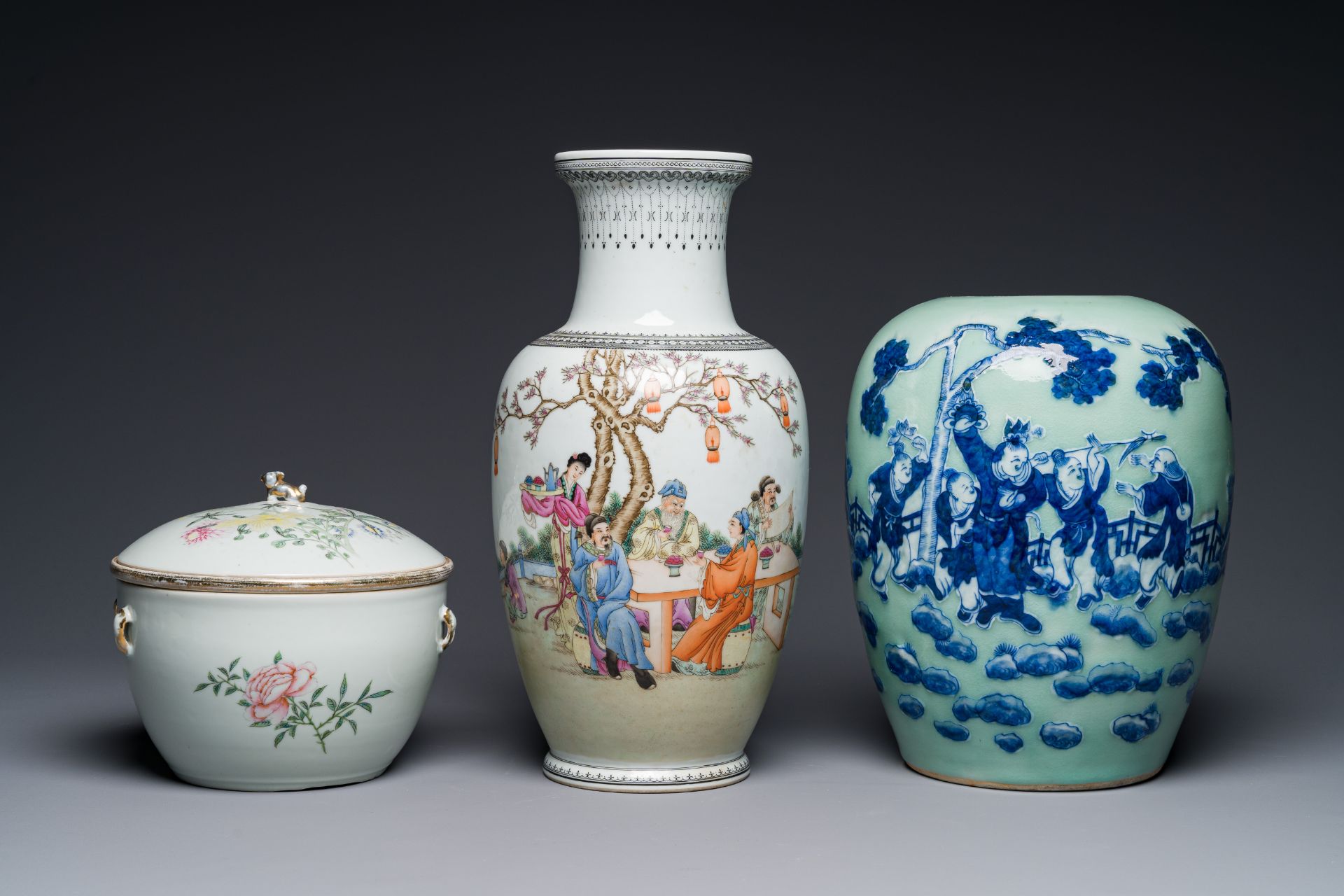 A Chinese famille rose covered bowl, a vase and a blue and white celadon-ground jar, 19/20th C.