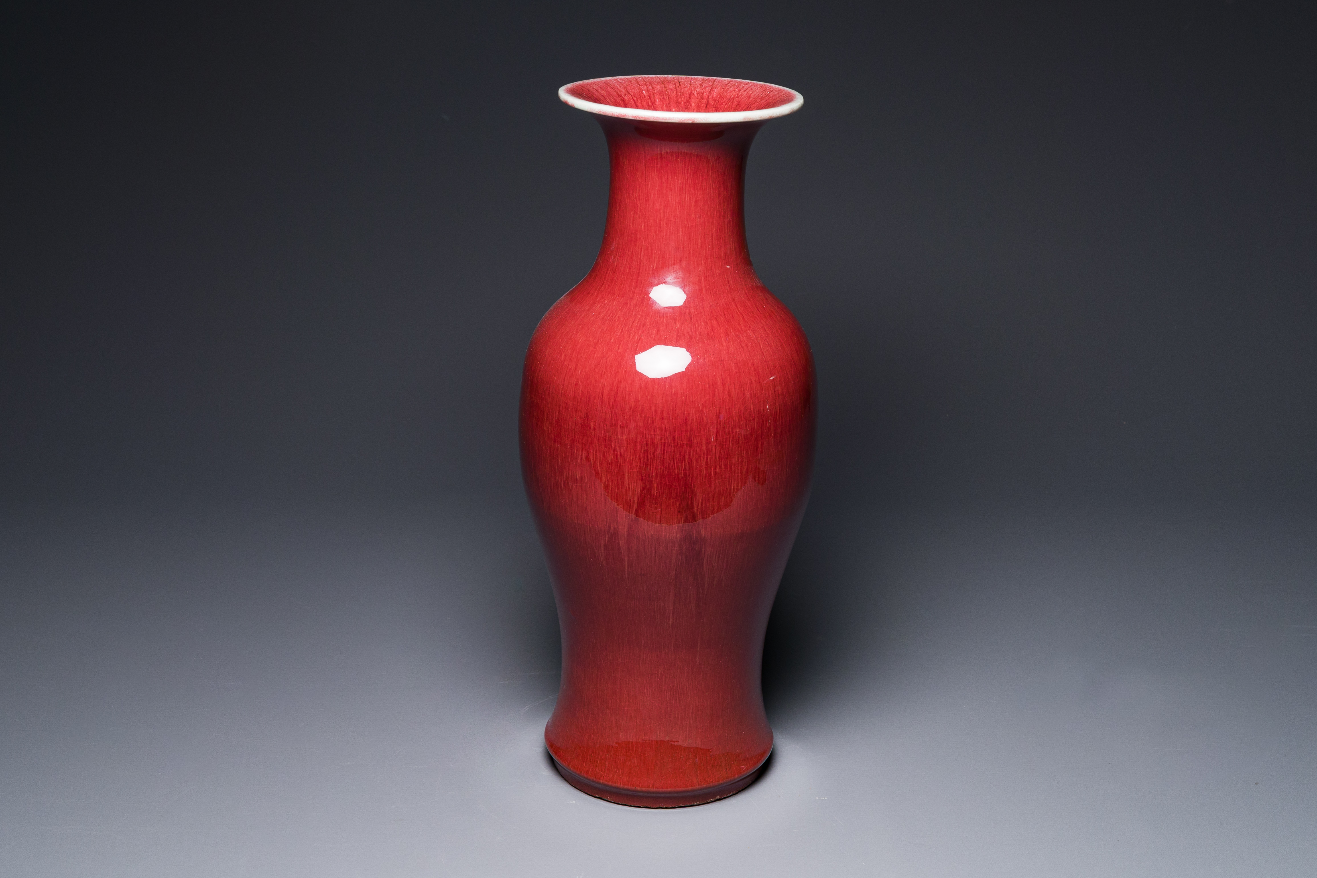 A Chinese sang-de-boeuf-glazed vase, 19th C. - Image 2 of 4