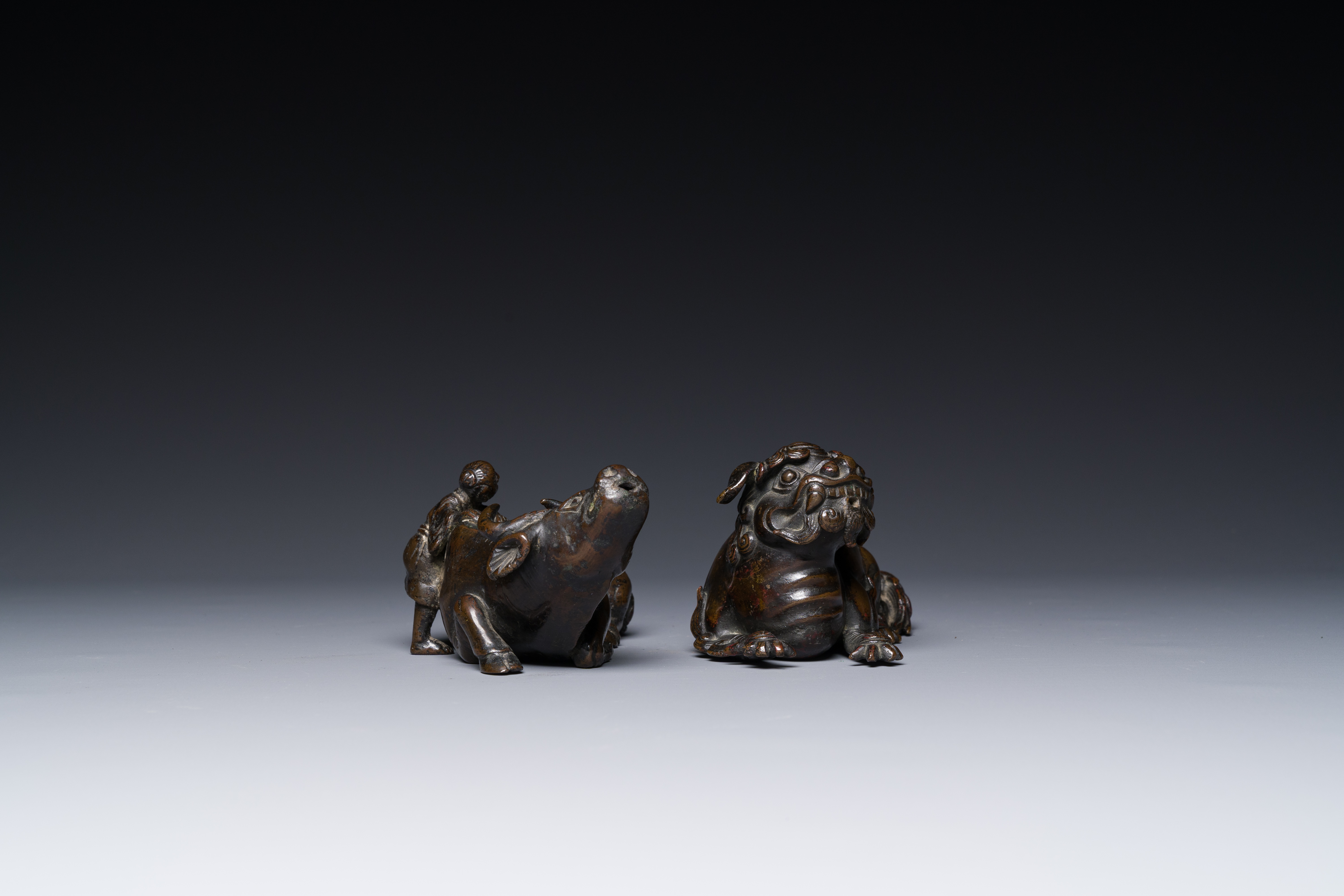 Two Chinese bronze water droppers, Ming/Qing - Image 5 of 7