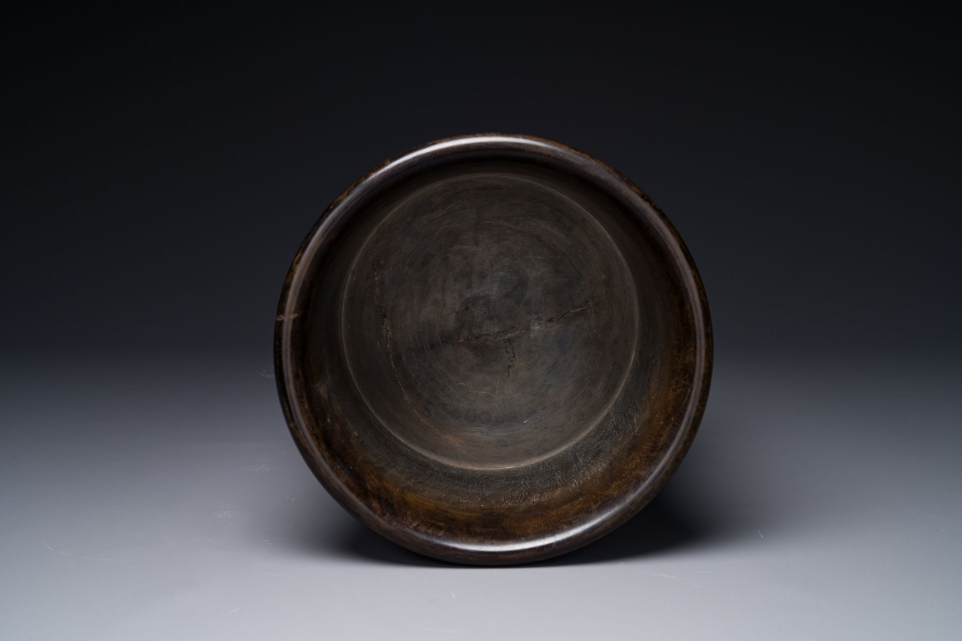 A large Chinese precious-stone-embellished zitan wood brush pot, 17/18th C. - Image 5 of 6