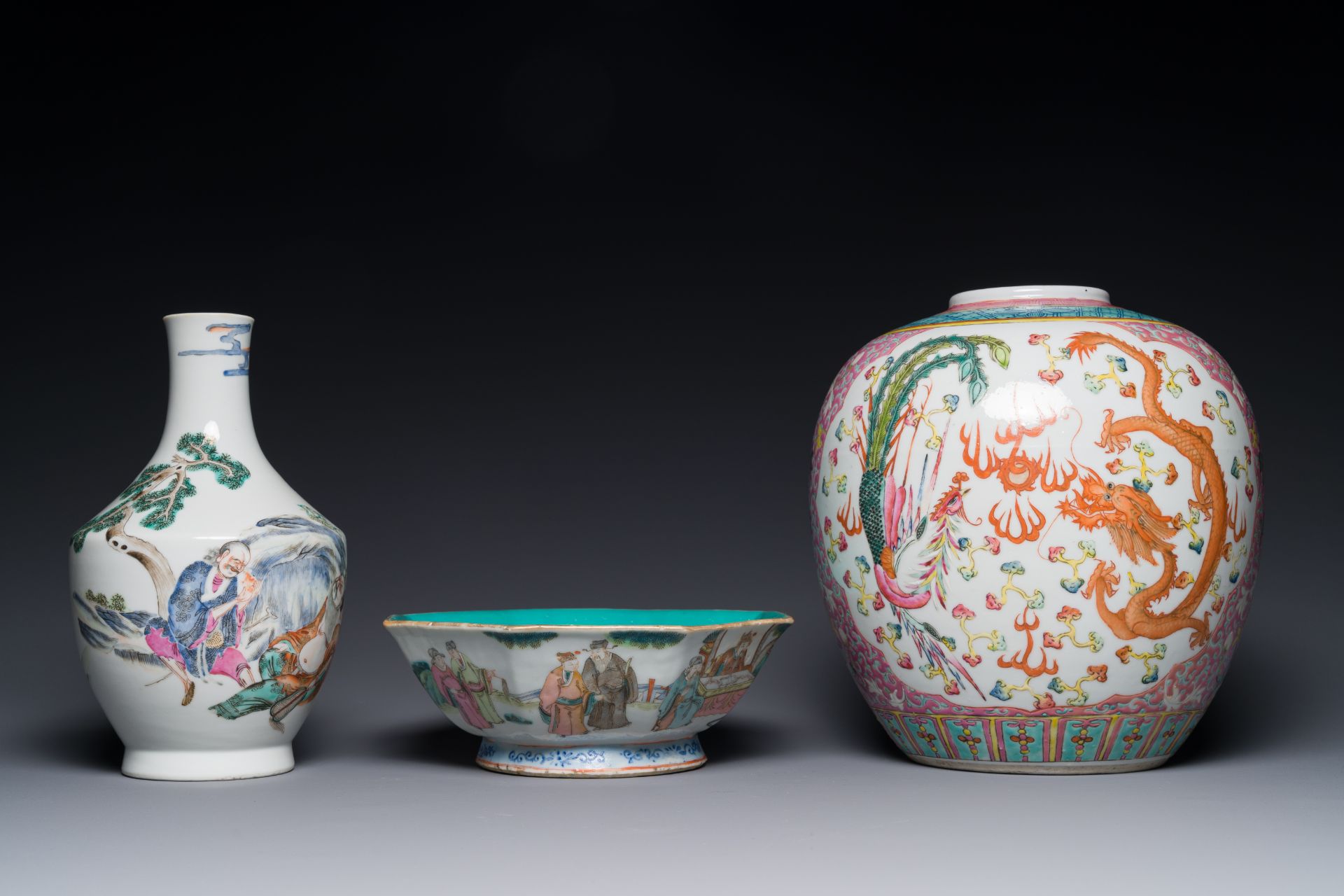 A Chinese famille rose vase, bowl and jar, Qianlong mark, 19th C. - Image 2 of 4