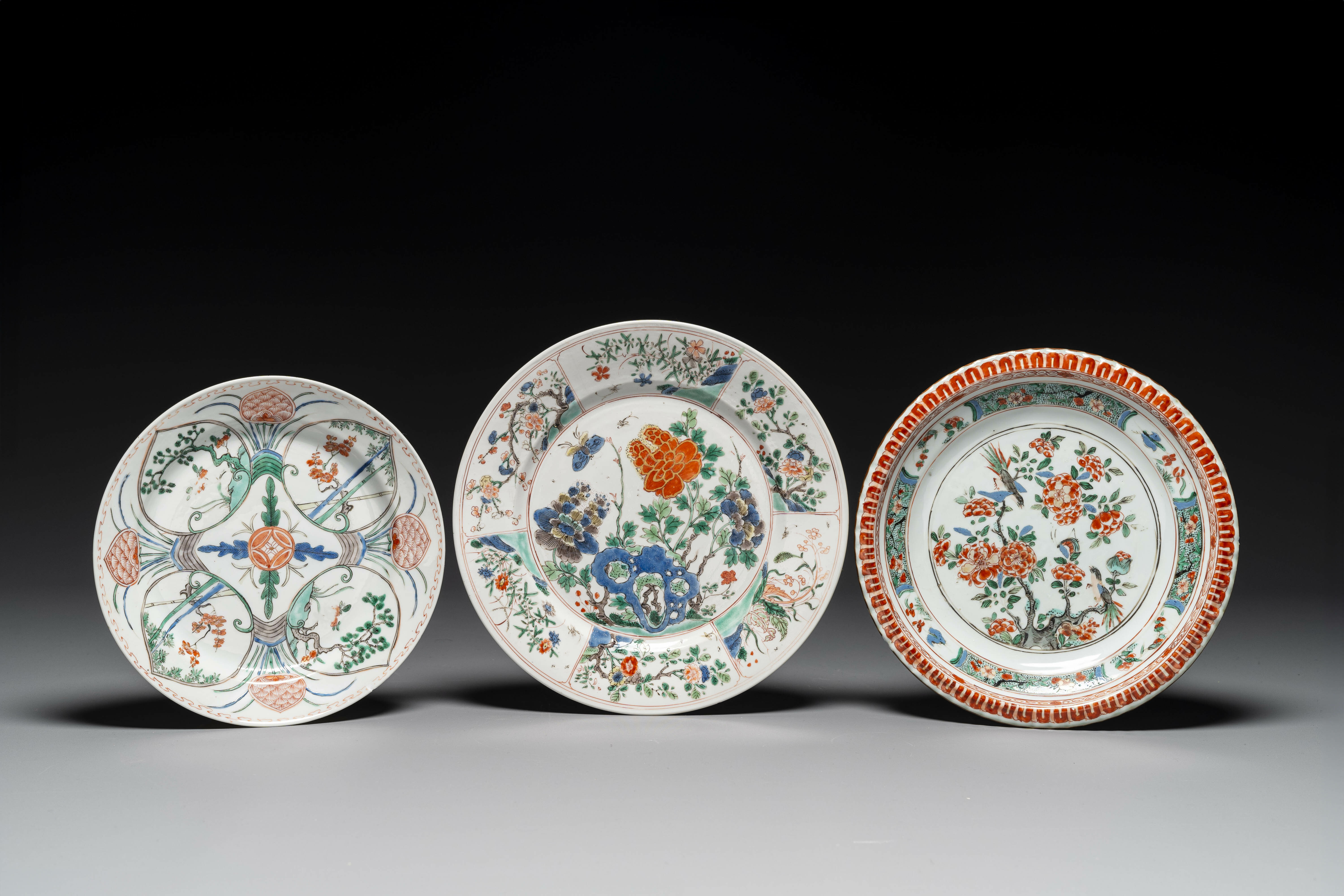 Three Chinese famille verte plates and a teapot, Kangxi - Image 2 of 7
