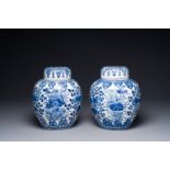 A pair of Chinese blue and white ginger jars and lid with floral design, Kangxi