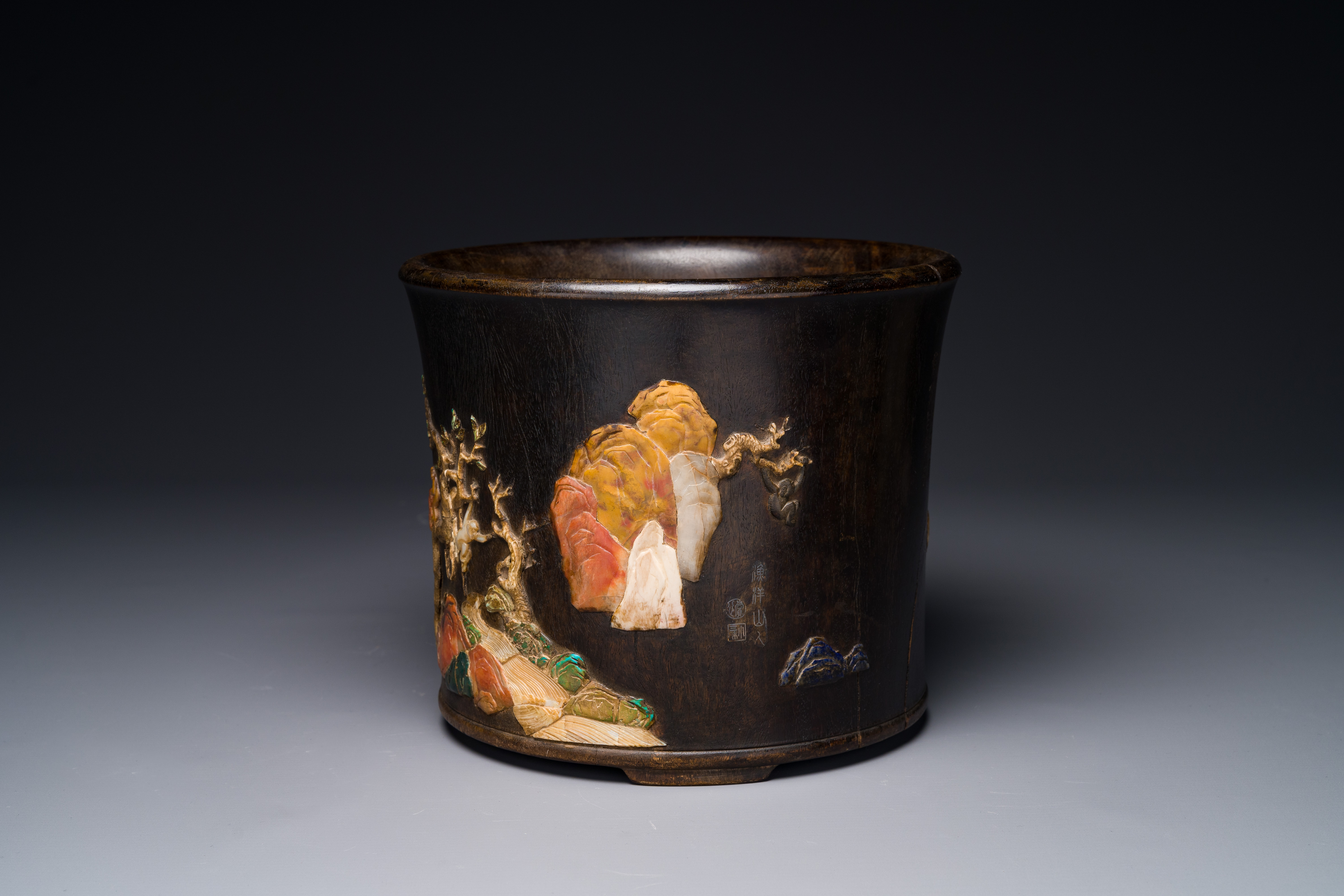 A large Chinese precious-stone-embellished zitan wood brush pot, 17/18th C. - Image 2 of 6