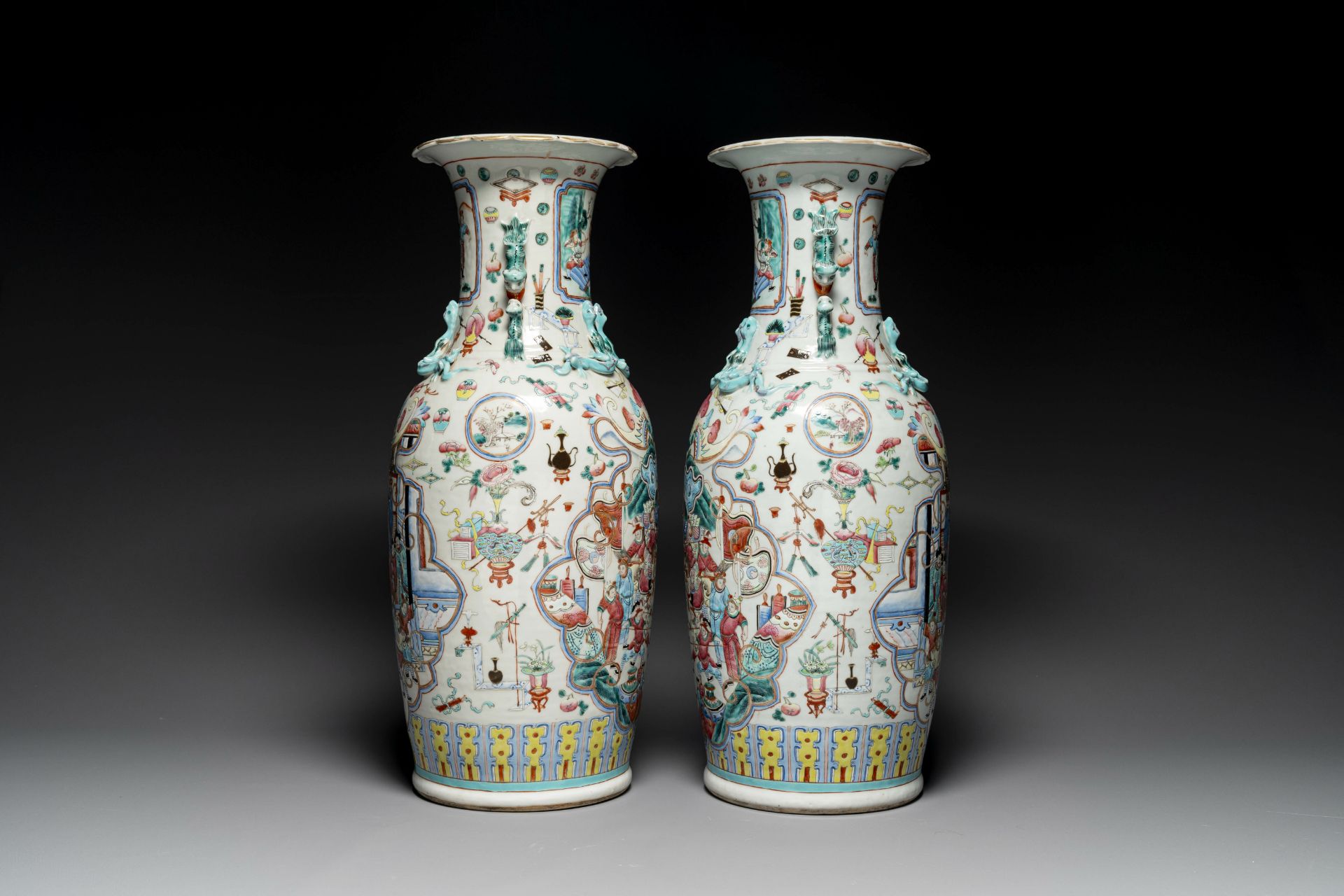 A pair of Chinese famille rose vases with narrative design, 19th C. - Image 4 of 6