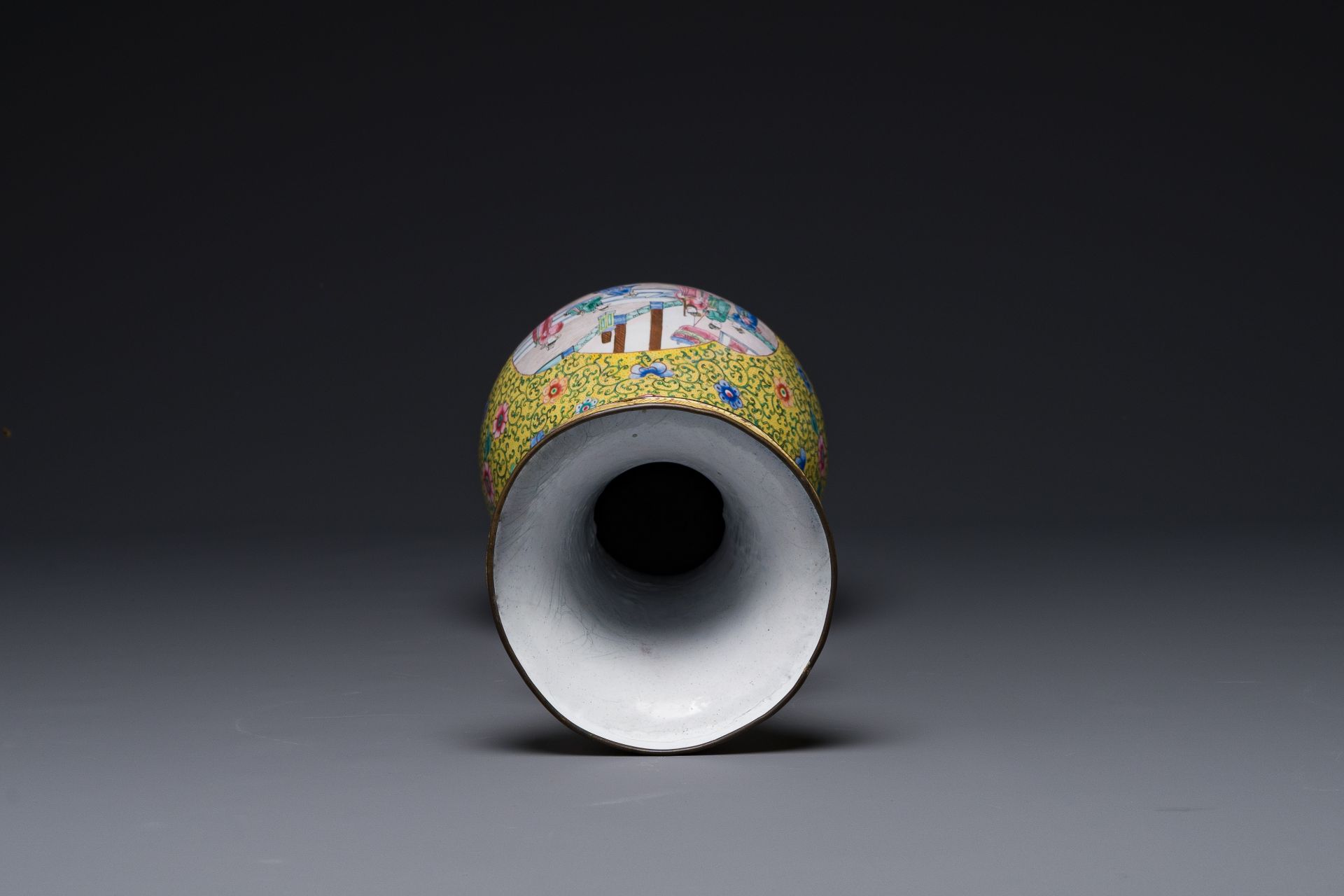 A Chinese Canton enamel yellow-ground vase, 19th C. - Image 5 of 6