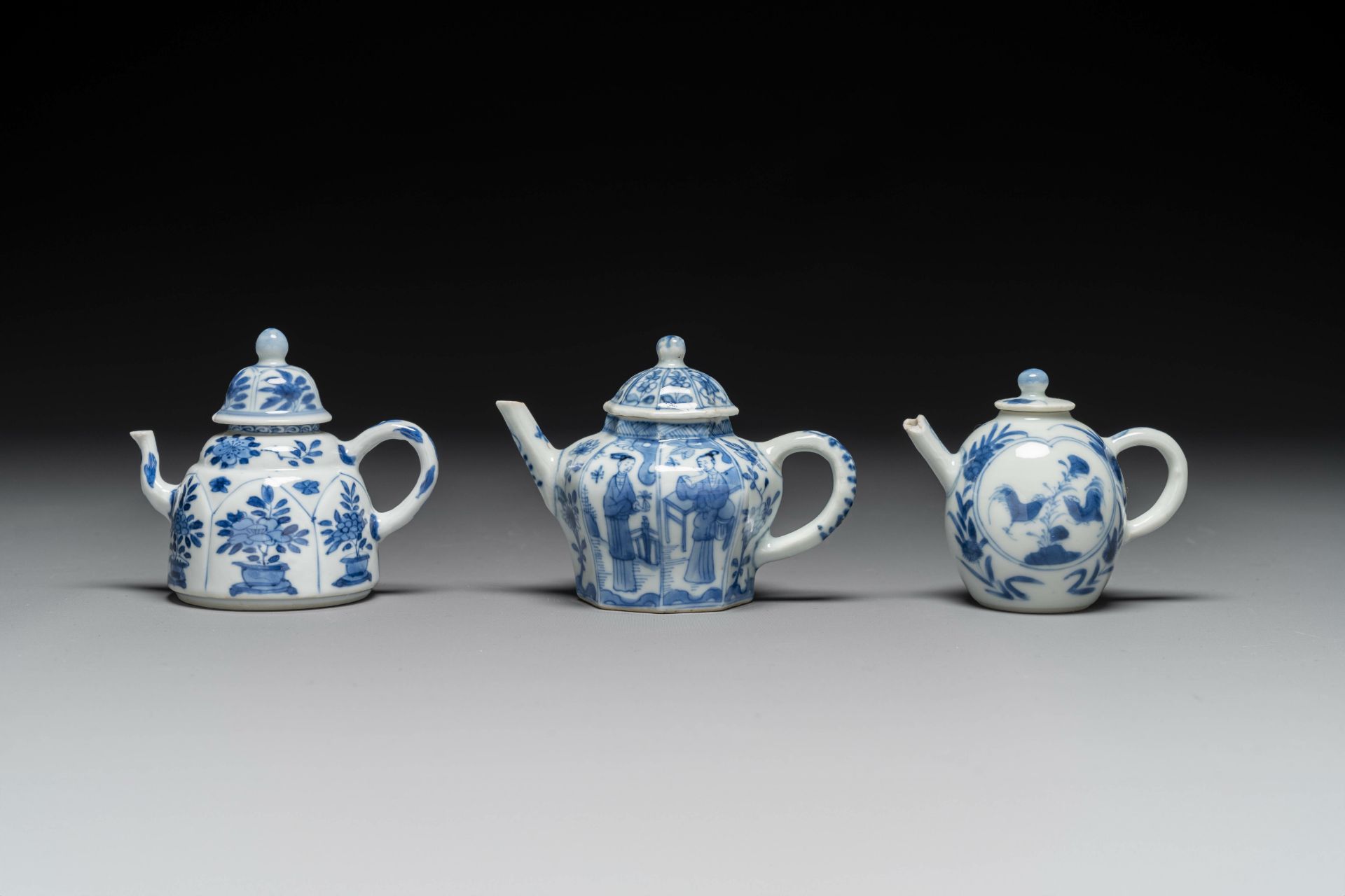 Six Chinese blue-white and Imari-style teapots, Kangxi/Yongzheng - Image 2 of 9