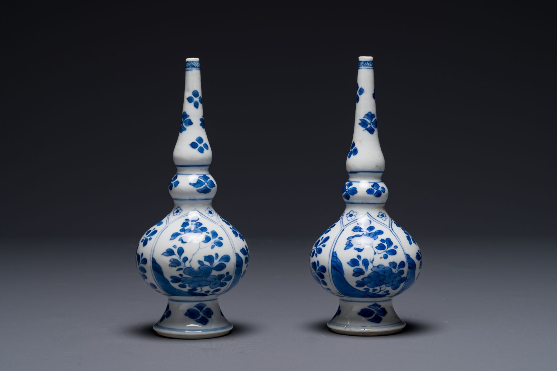 A pair of Chinese blue and white rosewater sprinklers for the Islamic market, Kangxi - Image 3 of 5