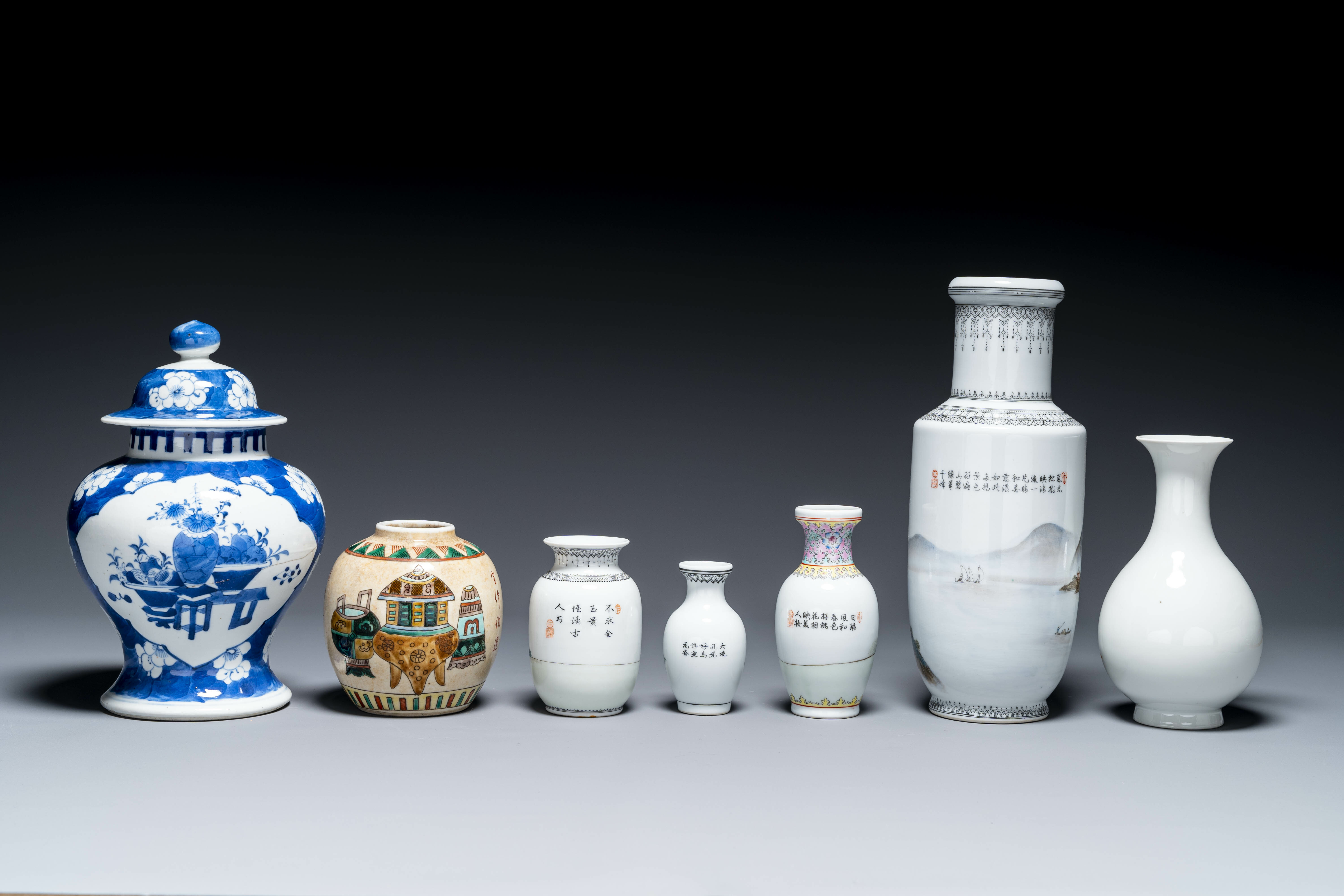 A varied collection of Chinese porcelain, Kangxi and later - Image 3 of 3