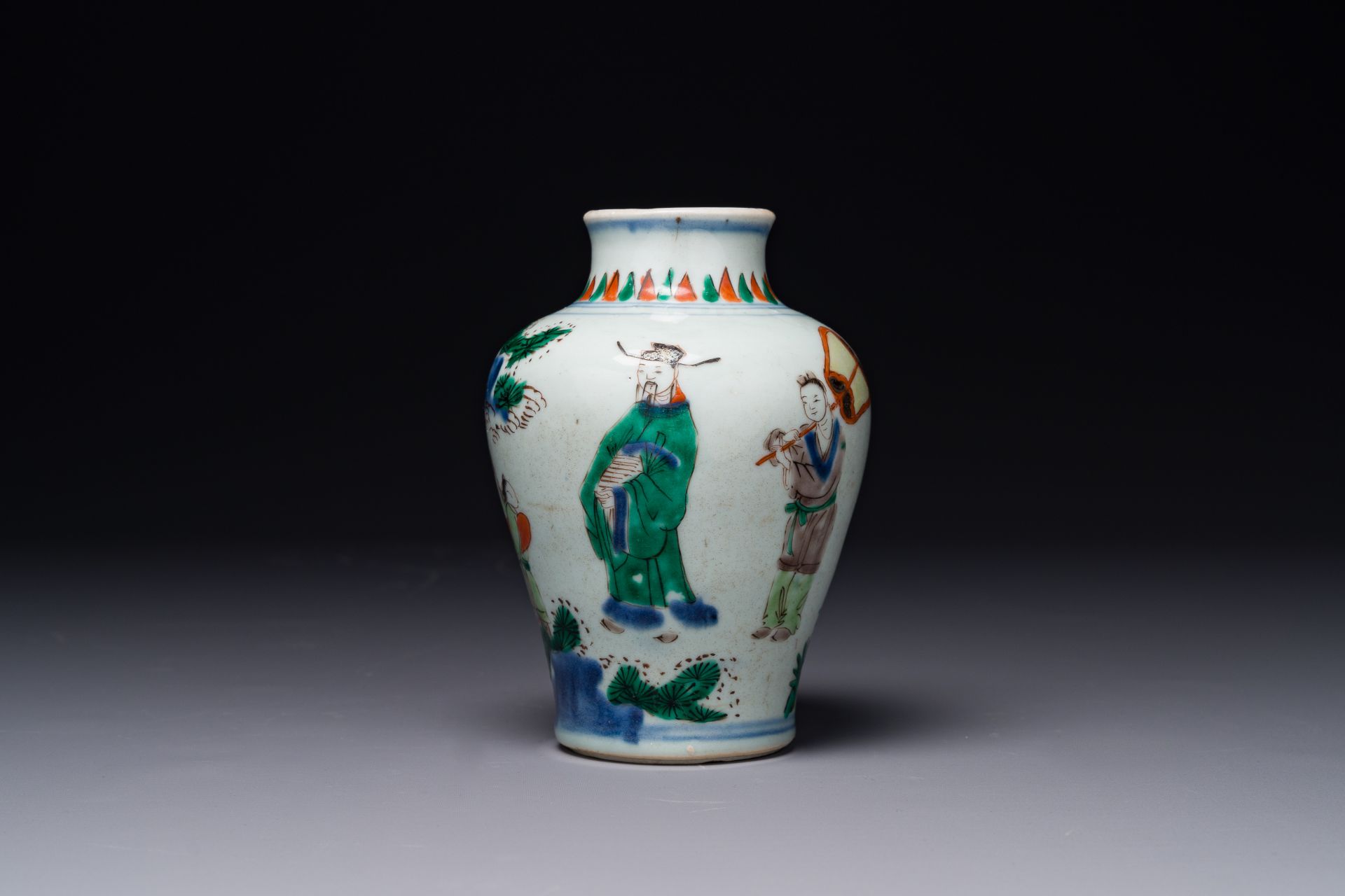 A small Chinese wucai jar with figures in a landscape, Transition period