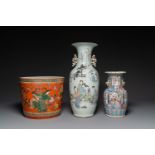 Two Chinese famille rose vases and a jardiniere, 19/20th C.