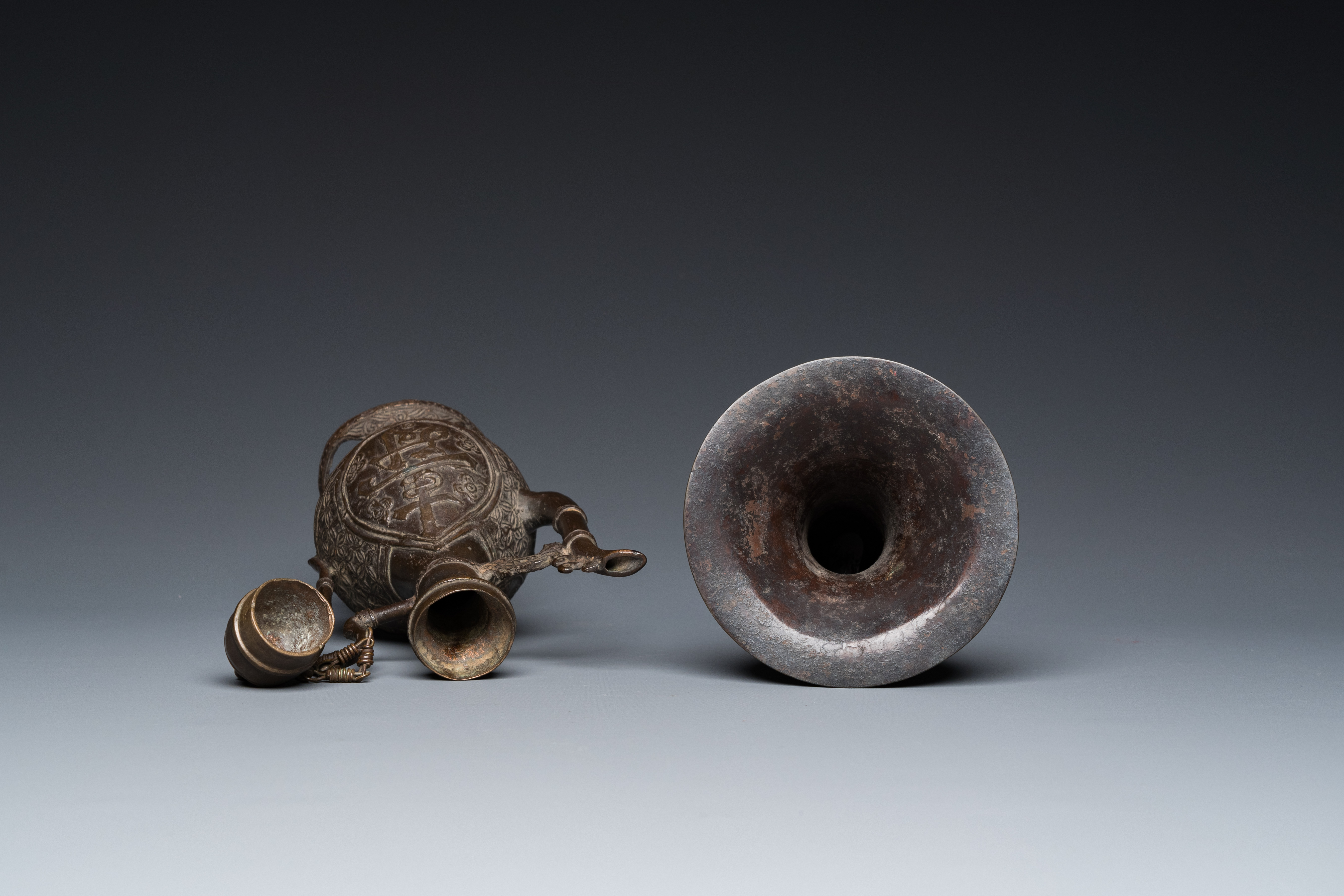 A Chinese bronze 'gu' vase and a bronze ewer and cover for the Islamic market, Ming - Image 21 of 24