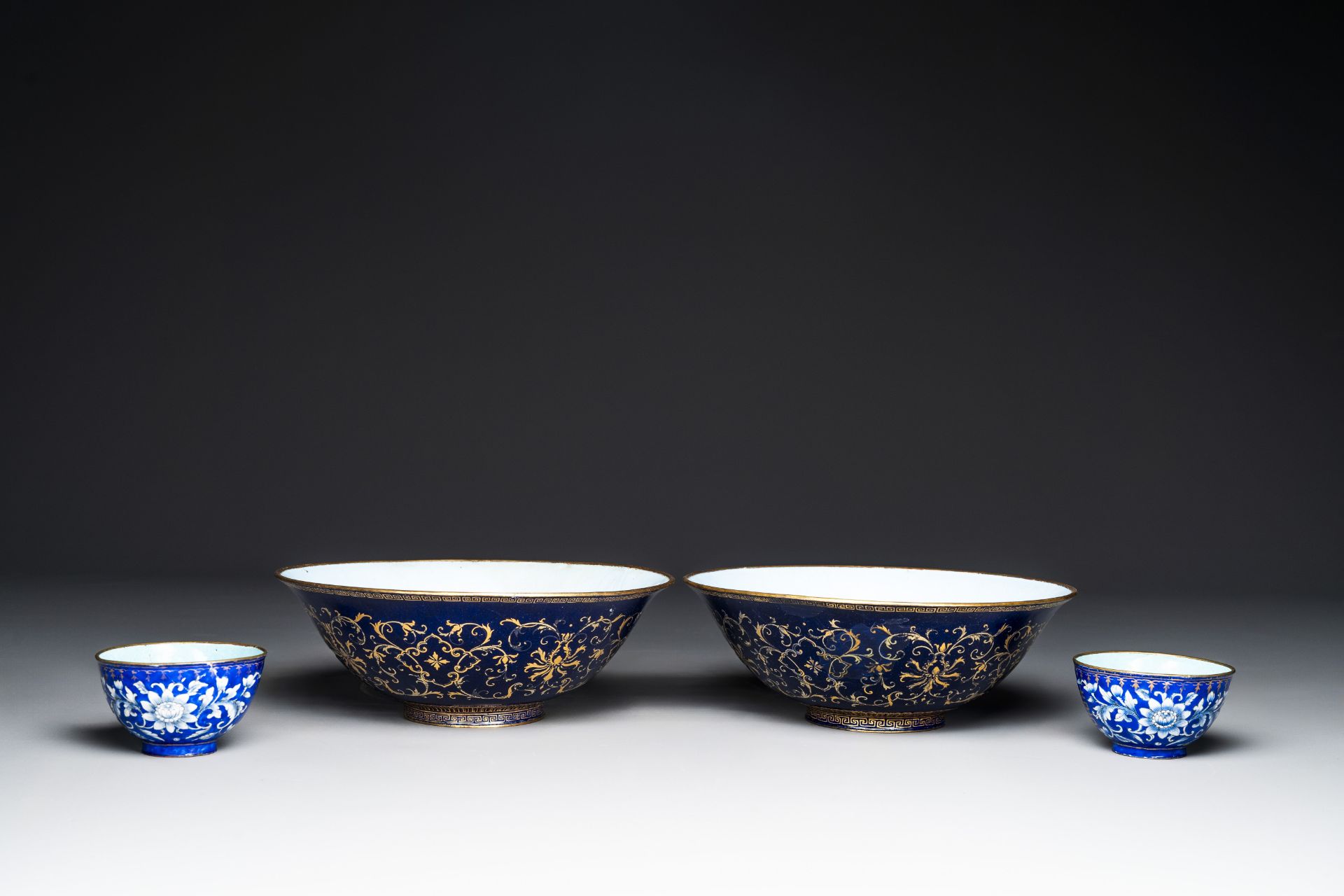 A pair of Chinese Canton enamel bowls and a pair of 'double-happiness' cups, Ruyi å¦‚æ„ mark, Qianl - Image 2 of 4