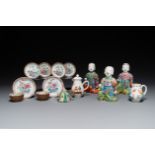 A varied collection of Chinese famille rose and verte porcelain, 18/19th C.