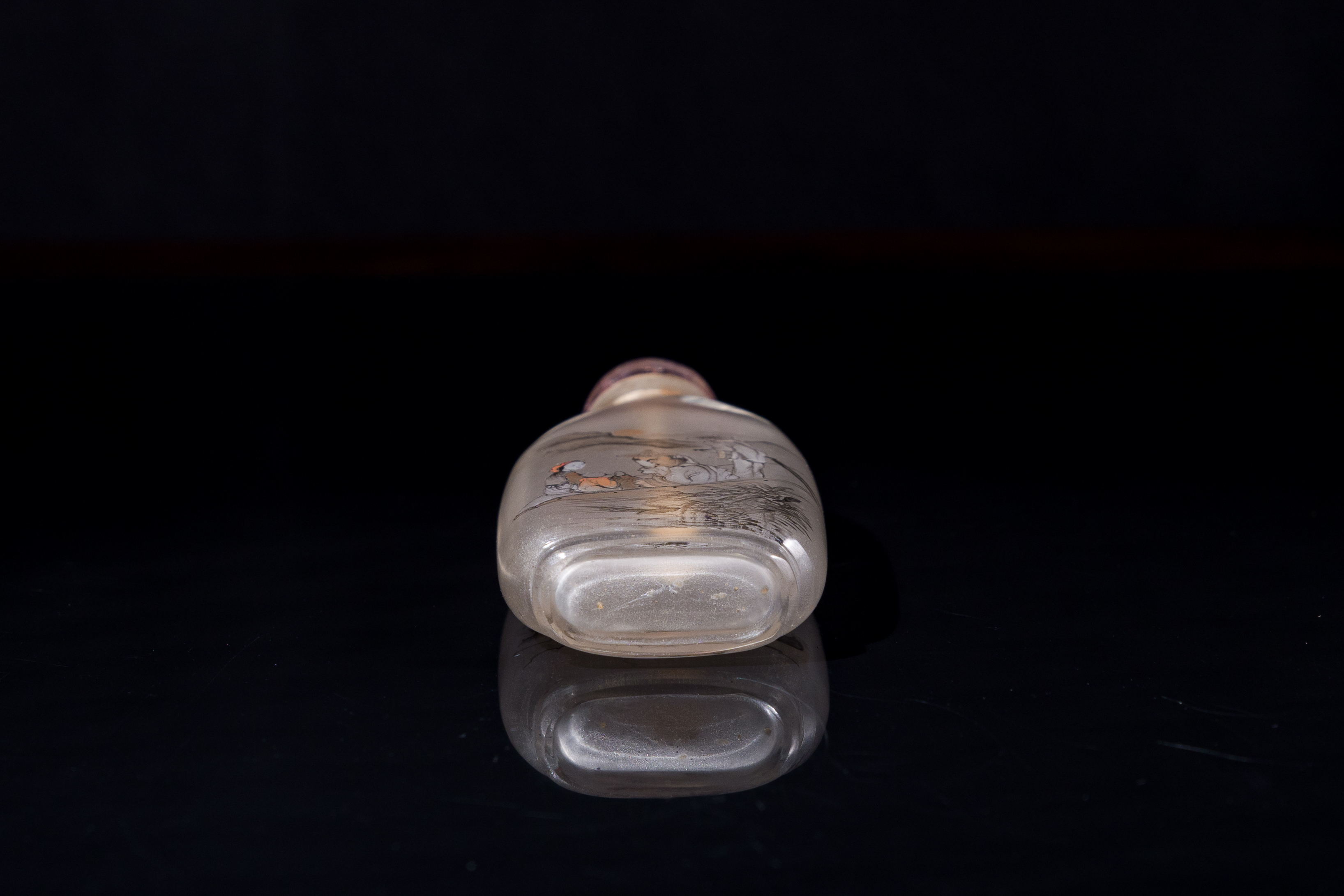 A Chinese inside-painted glass snuff bottle, Ma Shaoxuan é¦¬å°‘å®£ mark, 19/20th C. - Image 6 of 6