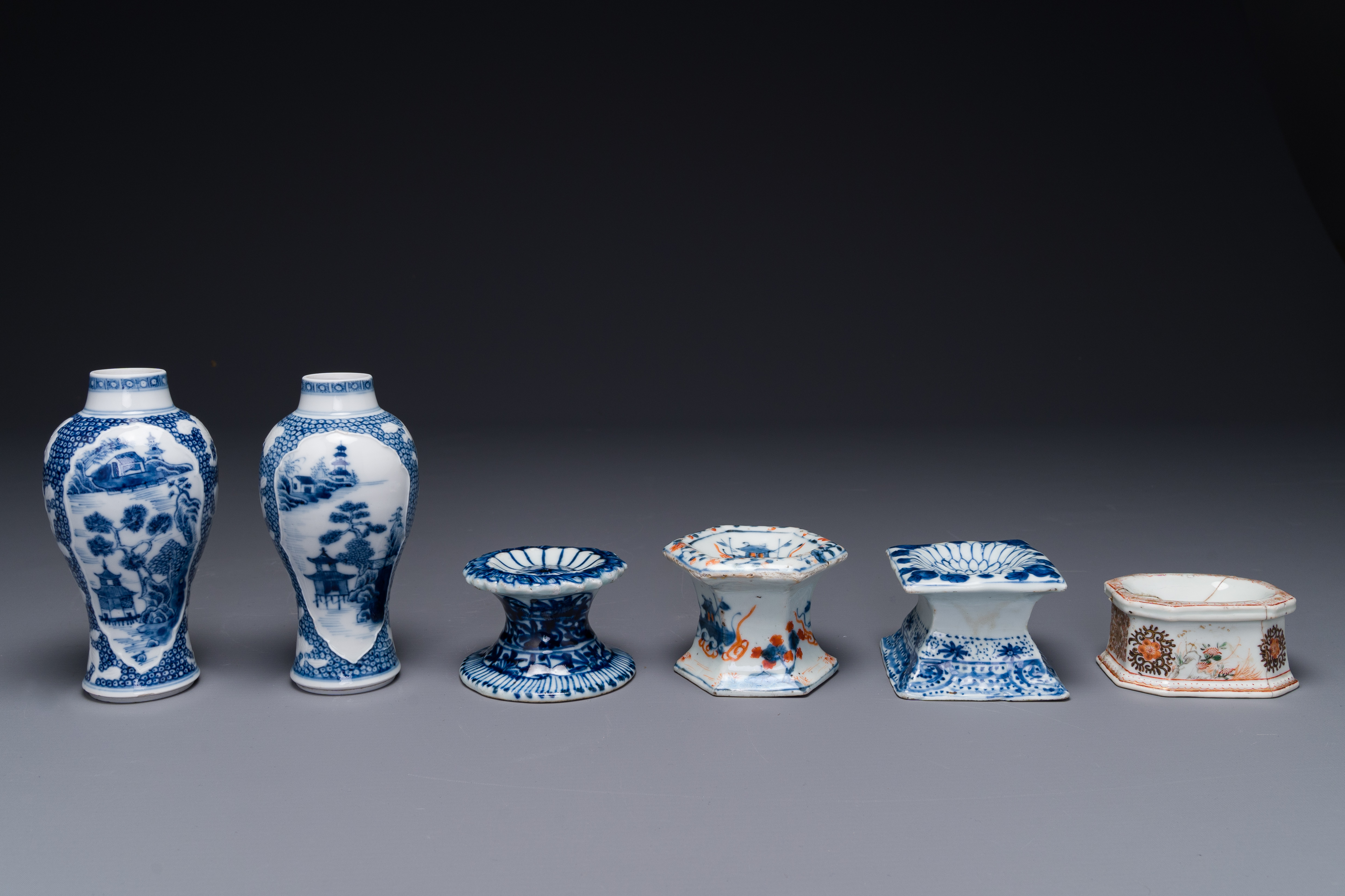 A pair of Chinese blue and white vases and four blue and white, famille rose and Imari-style salts, - Image 2 of 4