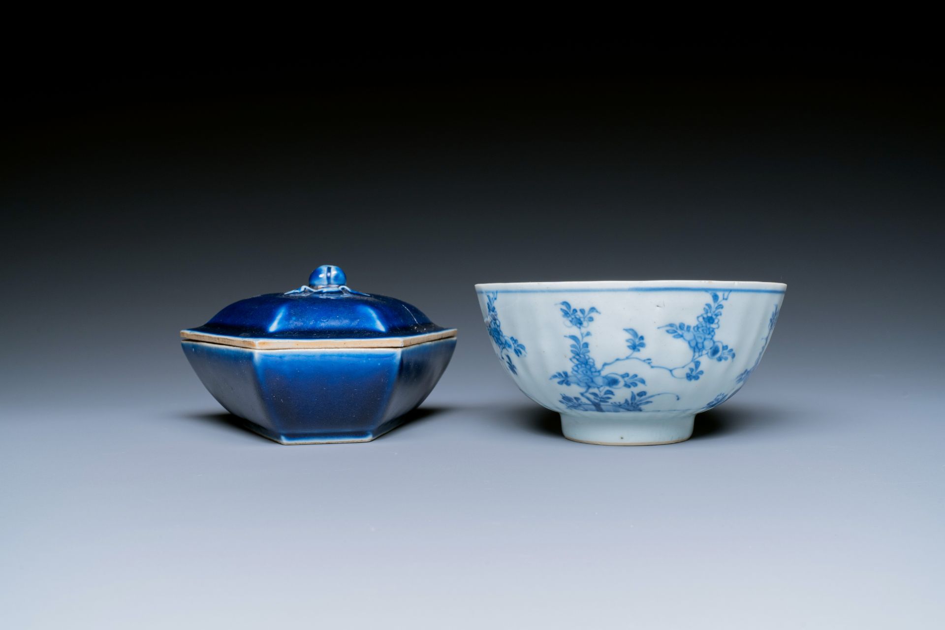 A varied collection of Chinese porcelain, Kangxi and later - Bild 6 aus 6