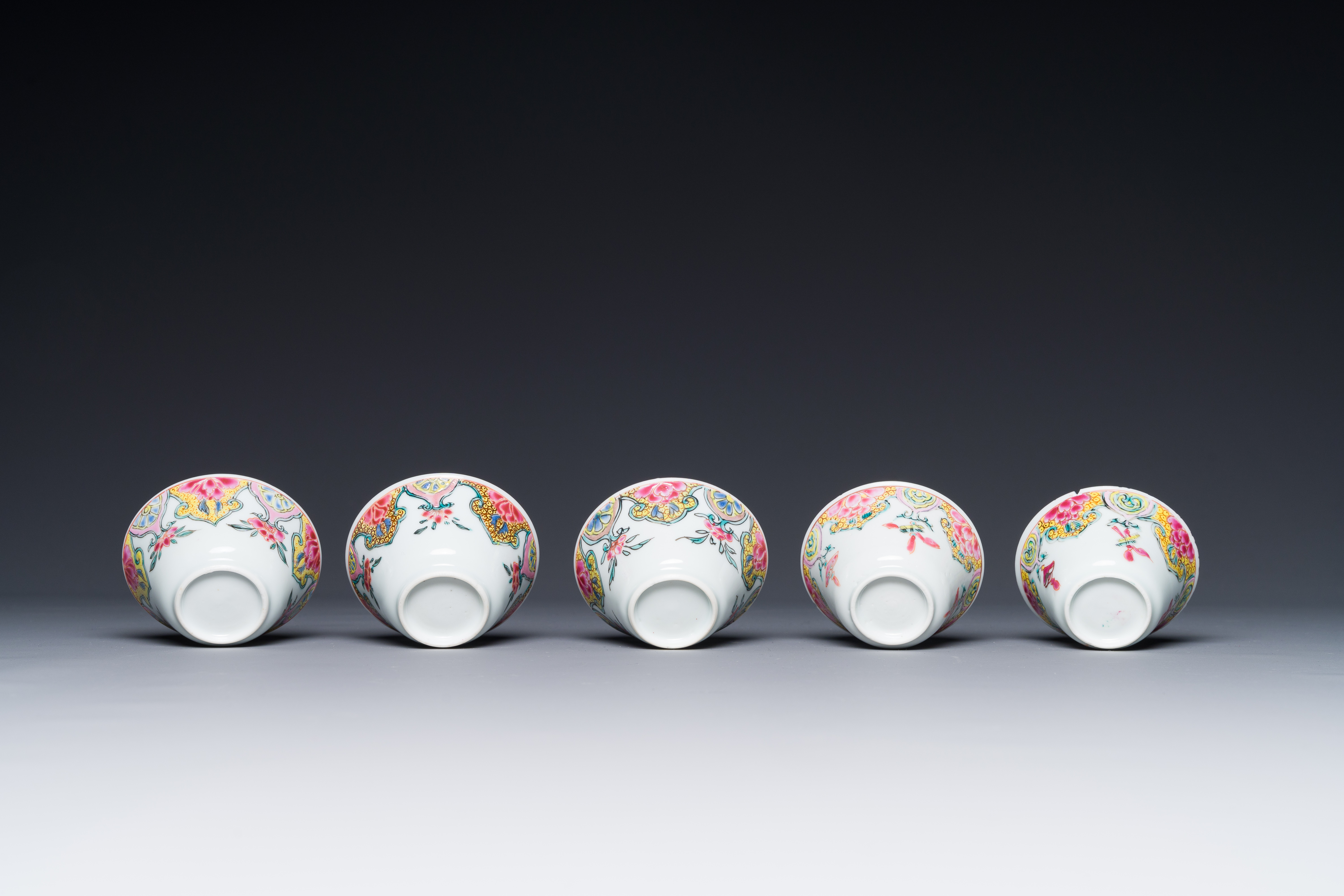 Five Chinese famille rose cups and six saucers with floral decor, Yongzheng/Qianlong - Image 6 of 6