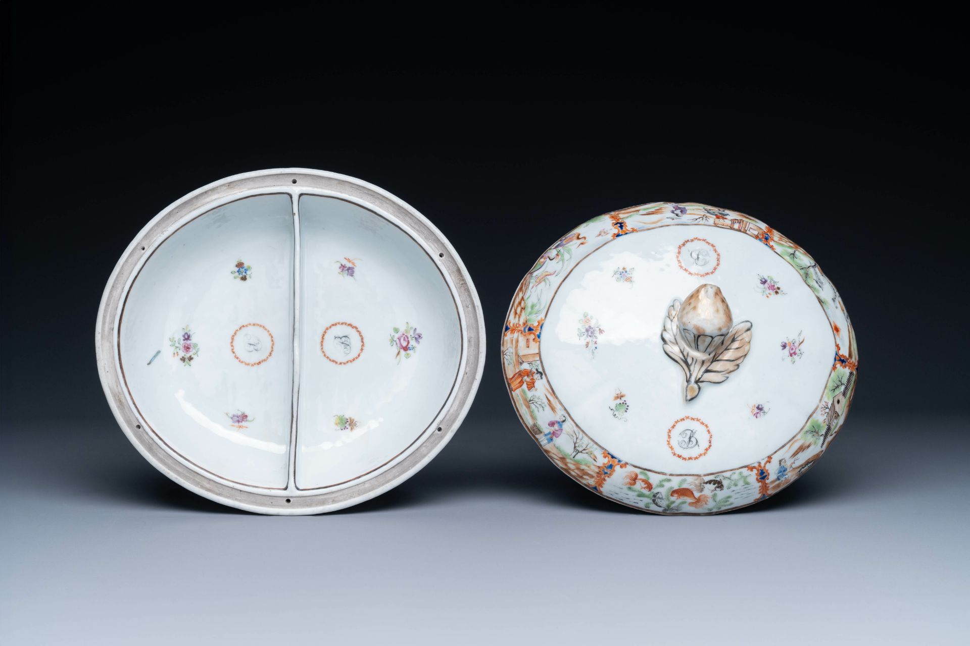 A Chinese Canton famille rose tureen with two compartments and a monogrammed plate, 19th C. - Image 4 of 5
