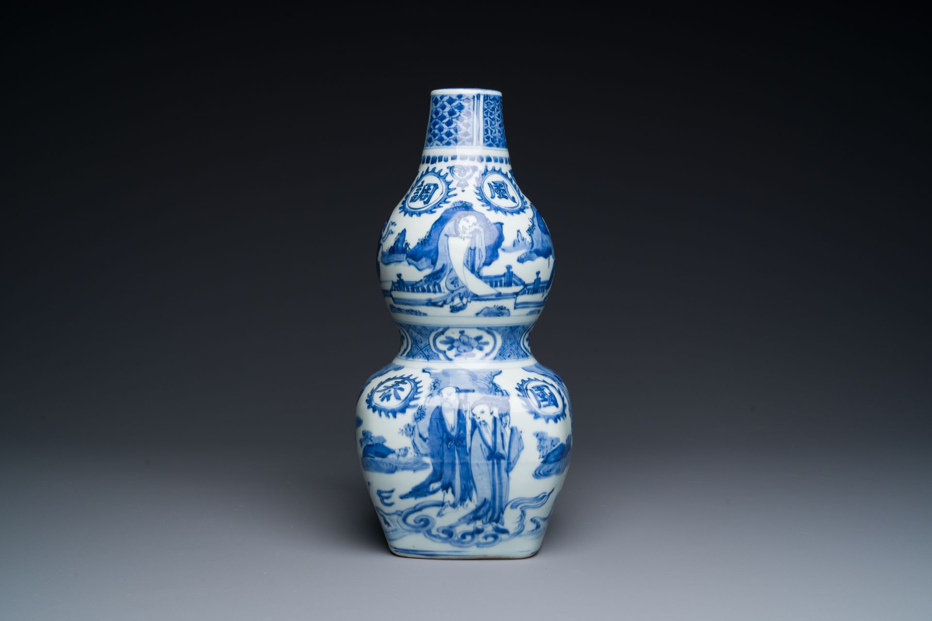 A rare Chinese blue and white double gourd vase with Guo Tai Min An åœ‹æ³°æ°‘å®‰ design, Jiajing/Wan - Bild 2 aus 6